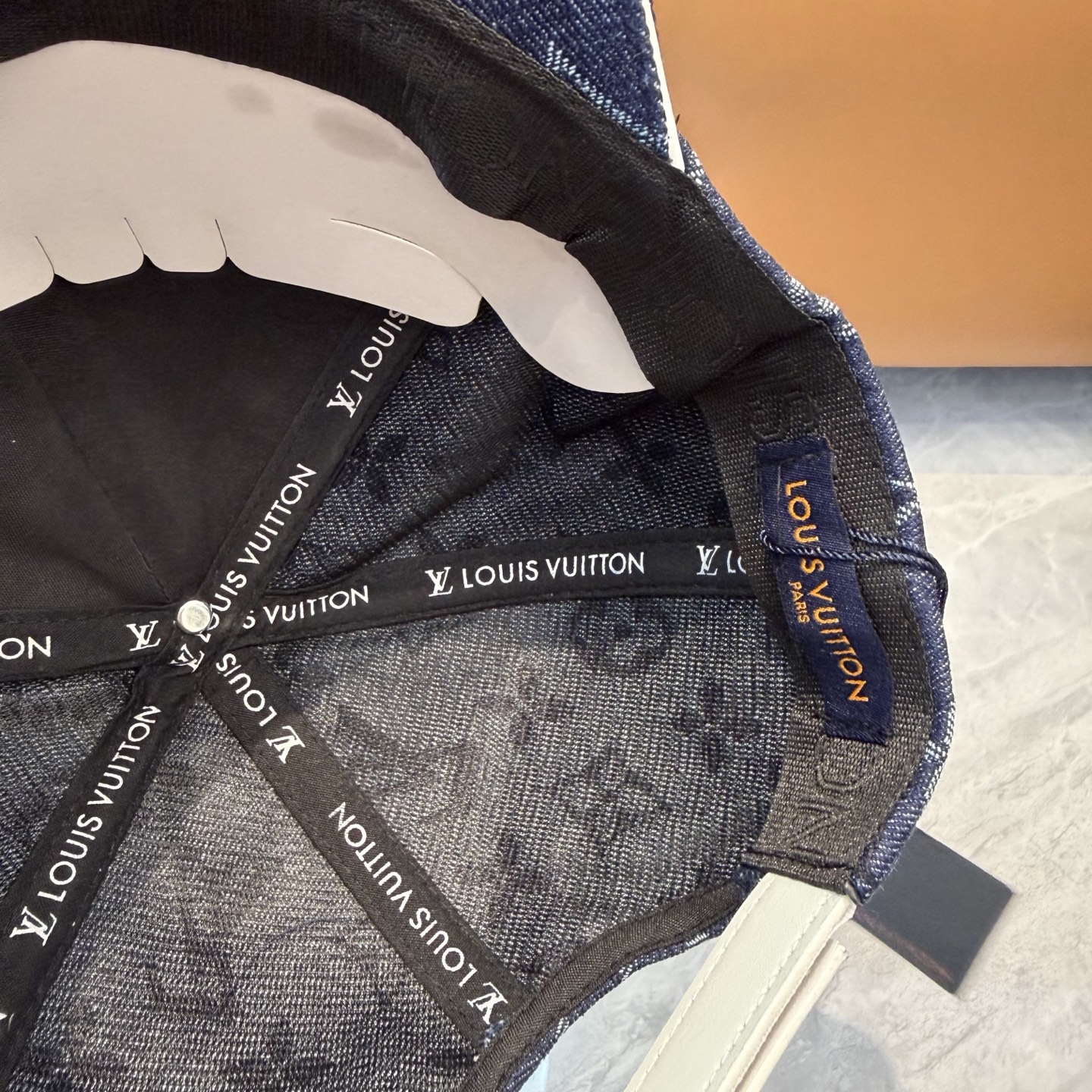 LV路易威登官网同步高版本 新款牛仔棒球帽🧢火爆技术升级，满印logo经典牛仔风街头风十足更符合现在时尚