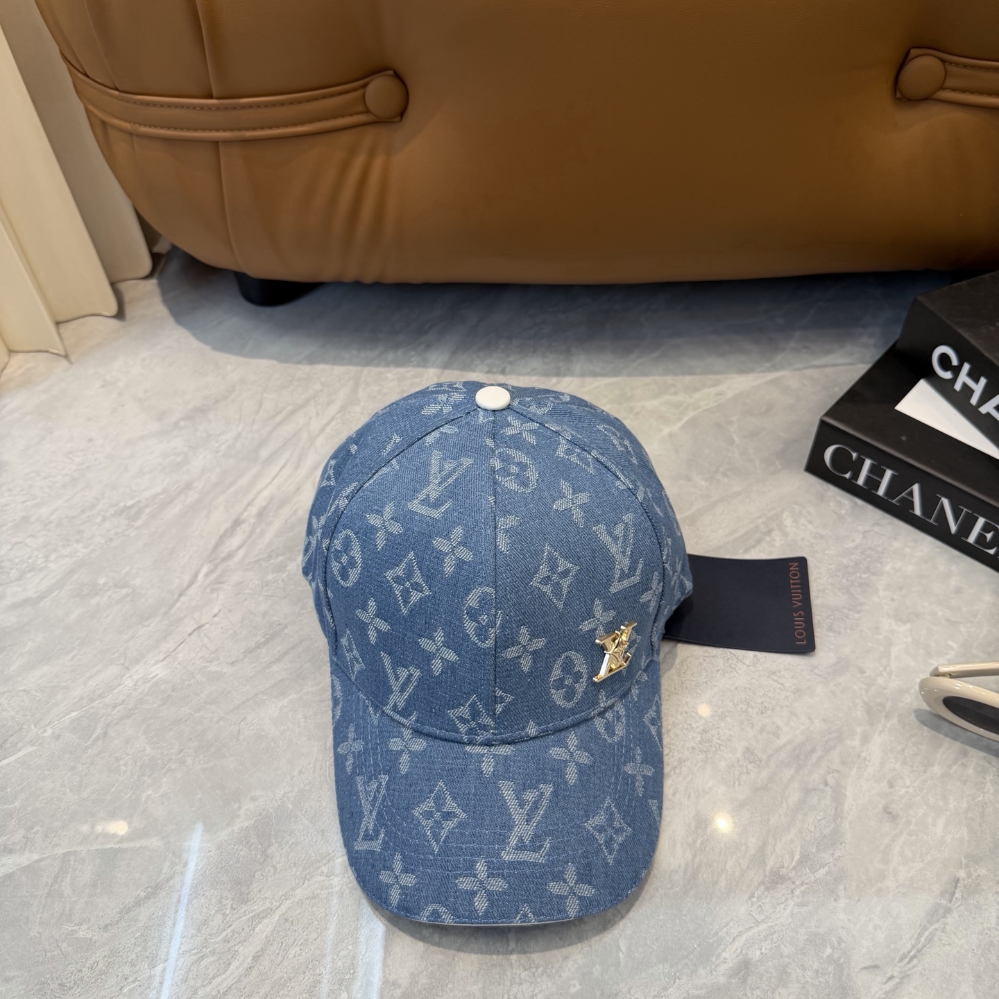 LV路易威登官网同步高版本 新款牛仔棒球帽🧢火爆技术升级，满印logo经典牛仔风街头风十足更符合现在时尚