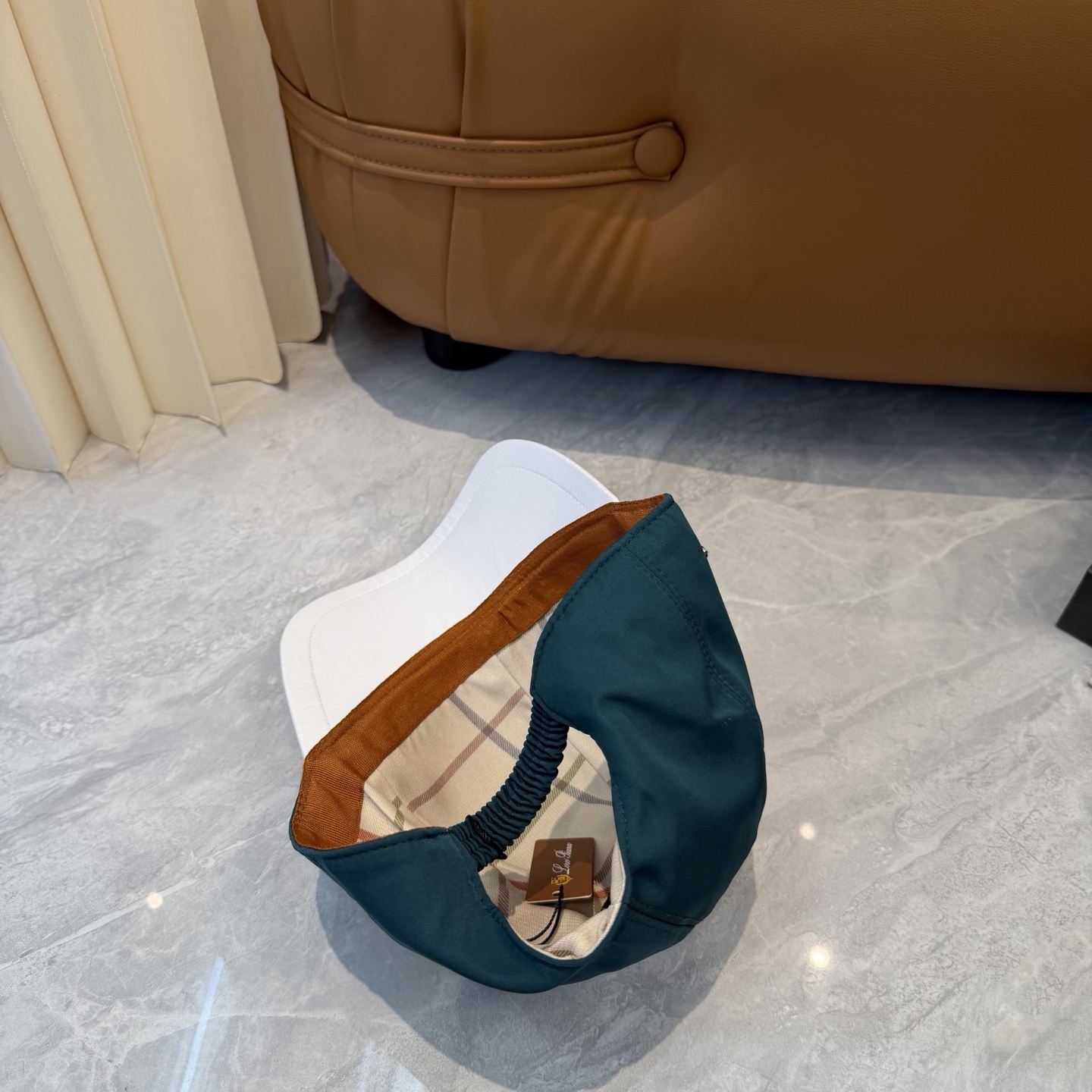 Loro Piana(诺悠翩雅) 专柜新款高版本棒球帽，大牌同步，超好出货！颜色做的太特别了～闭眼入 全