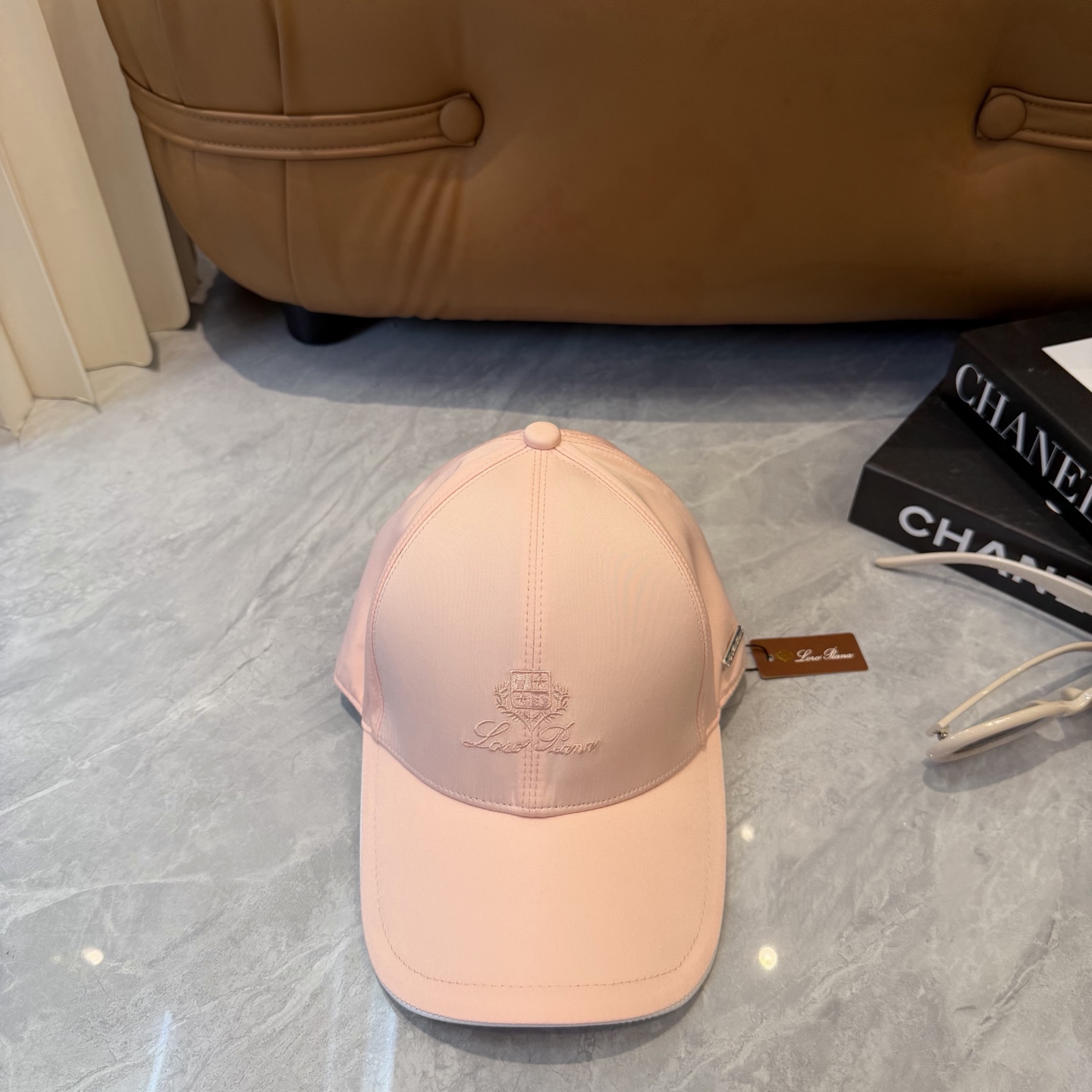 Loro Piana(诺悠翩雅) 专柜新款高版本棒球帽，大牌同步，超好出货！颜色做的太特别了～闭眼入 全