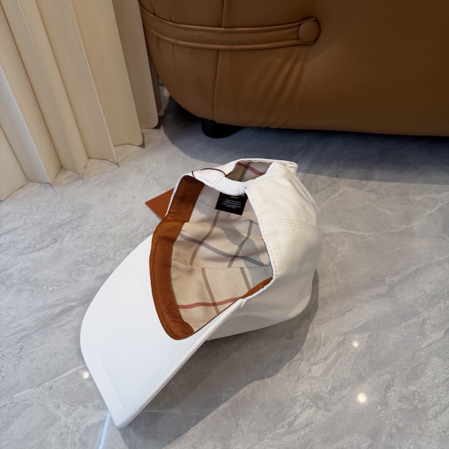 Loro Piana(诺悠翩雅) 专柜新款高版本棒球帽，大牌同步，超好出货！颜色做的太特别了～闭眼入 全