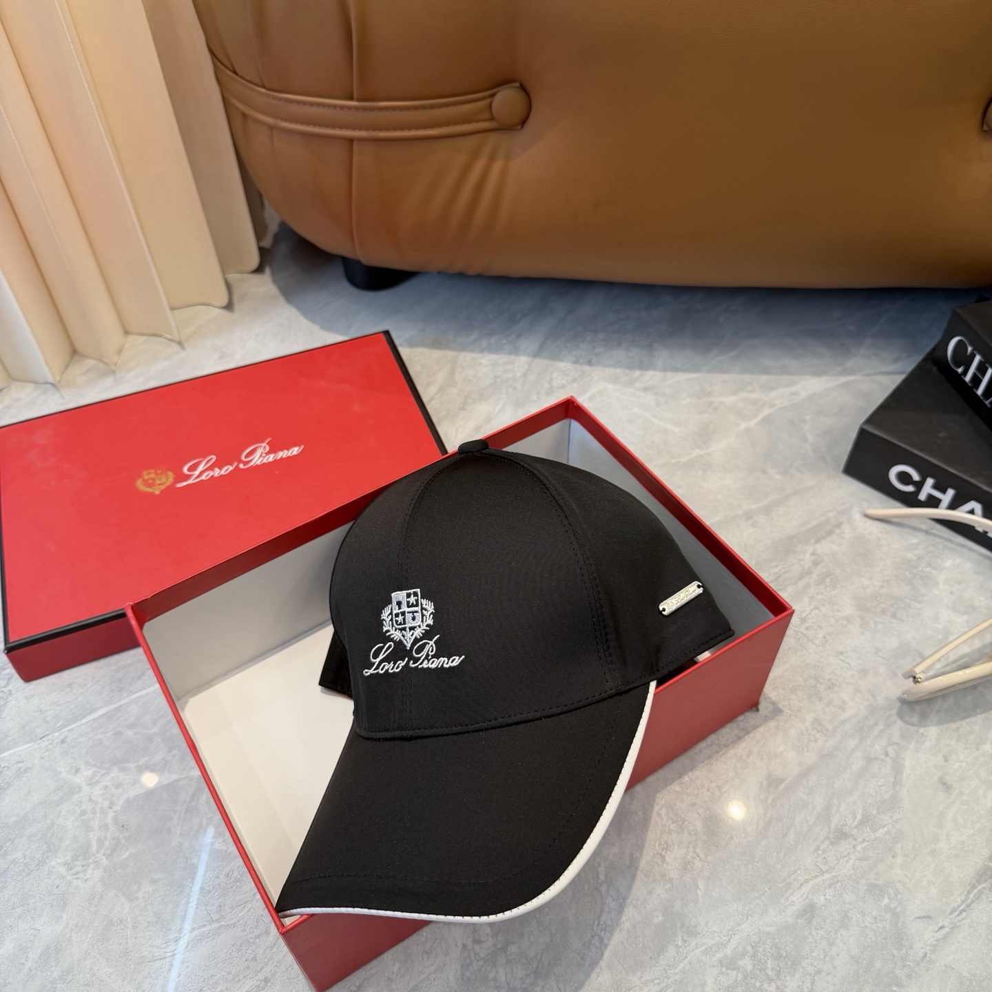 Loro Piana(诺悠翩雅) 专柜新款高版本棒球帽，大牌同步，超好出货！颜色做的太特别了～闭眼入 全