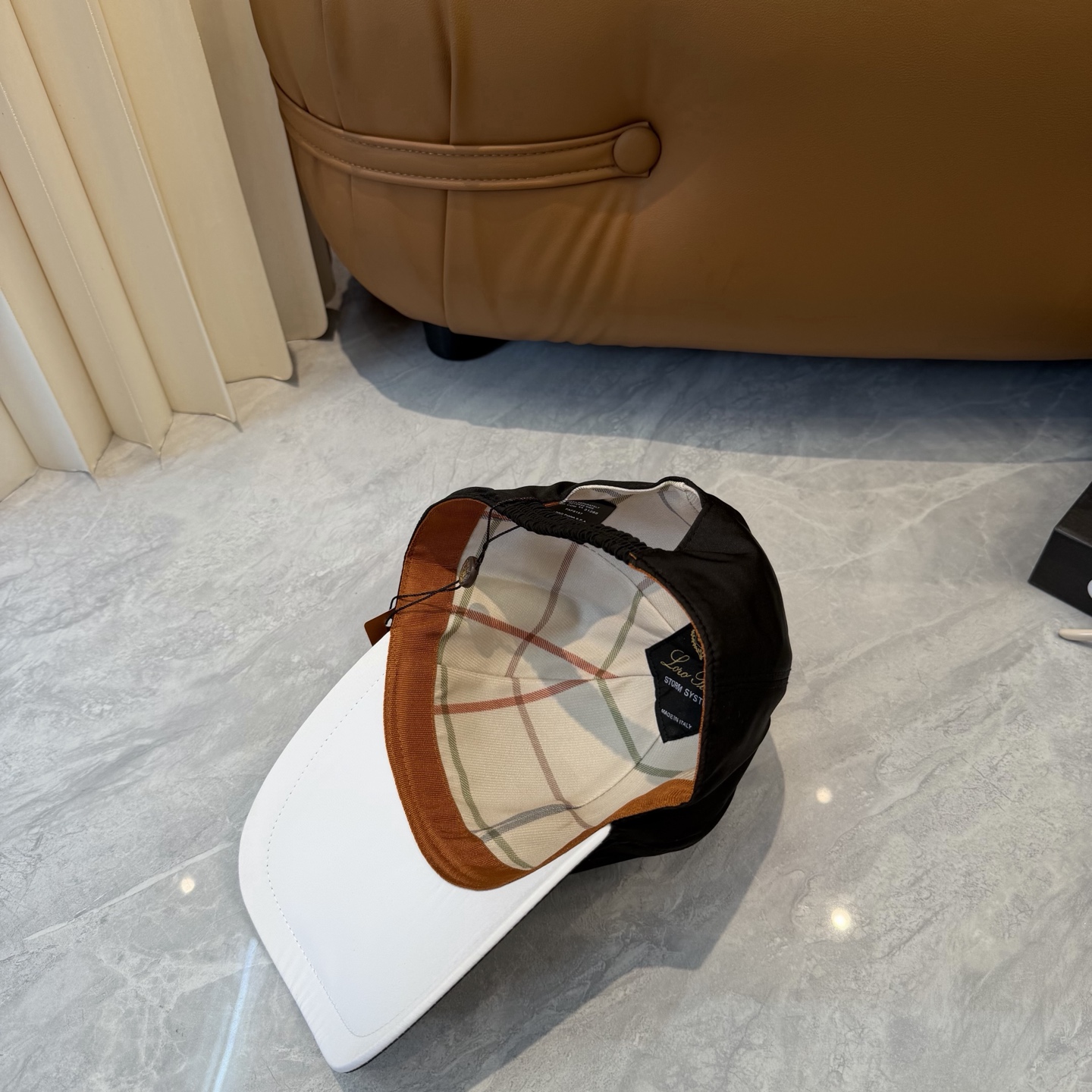 Loro Piana(诺悠翩雅) 专柜新款高版本棒球帽，大牌同步，超好出货！颜色做的太特别了～闭眼入 全