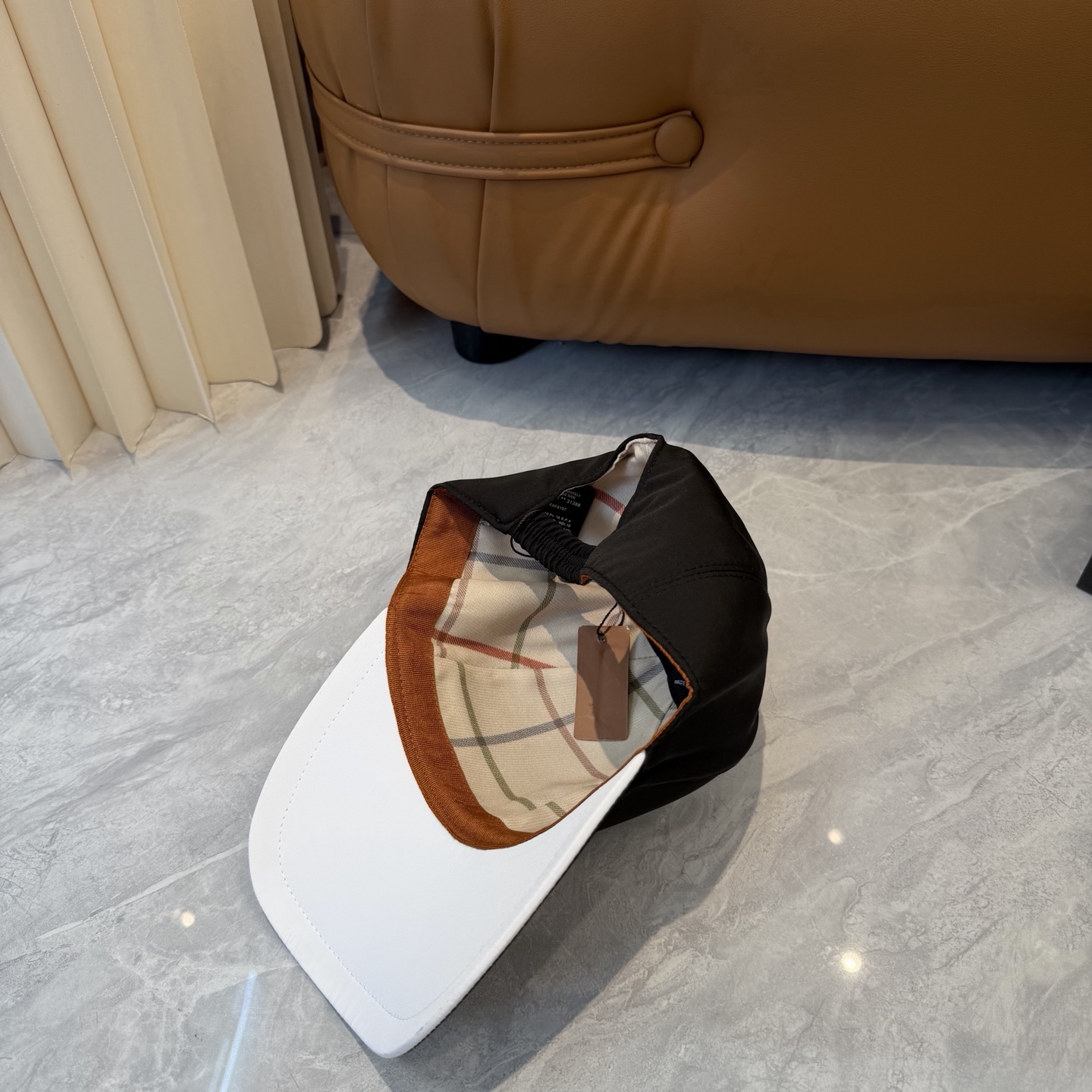 Loro Piana(诺悠翩雅) 专柜新款高版本棒球帽，大牌同步，超好出货！颜色做的太特别了～闭眼入 全
