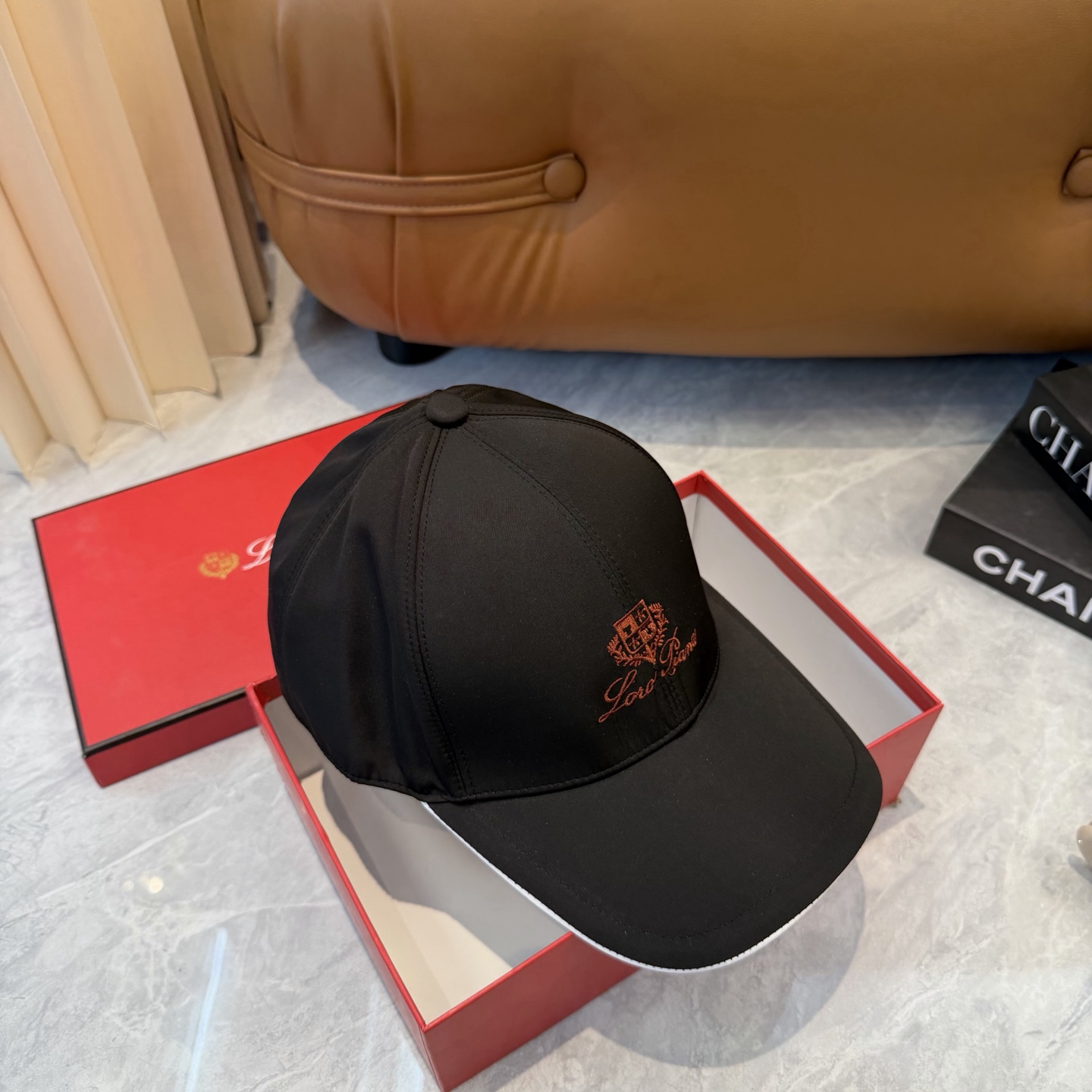 Loro Piana(诺悠翩雅) 专柜新款高版本棒球帽，大牌同步，超好出货！颜色做的太特别了～闭眼入 全