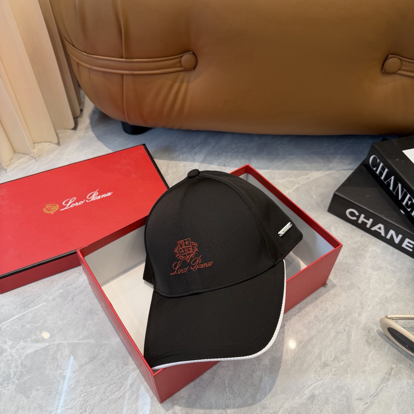 Loro Piana(诺悠翩雅) 专柜新款高版本棒球帽，大牌同步，超好出货！颜色做的太特别了～闭眼入 全