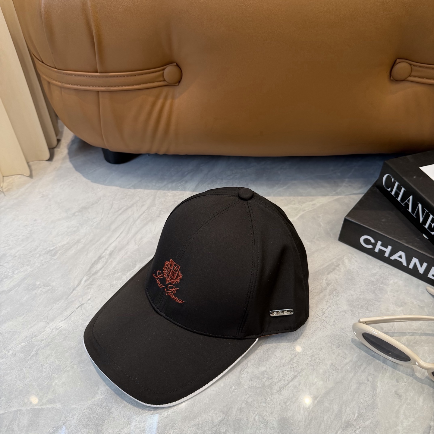 Loro Piana(诺悠翩雅) 专柜新款高版本棒球帽，大牌同步，超好出货！颜色做的太特别了～闭眼入 全