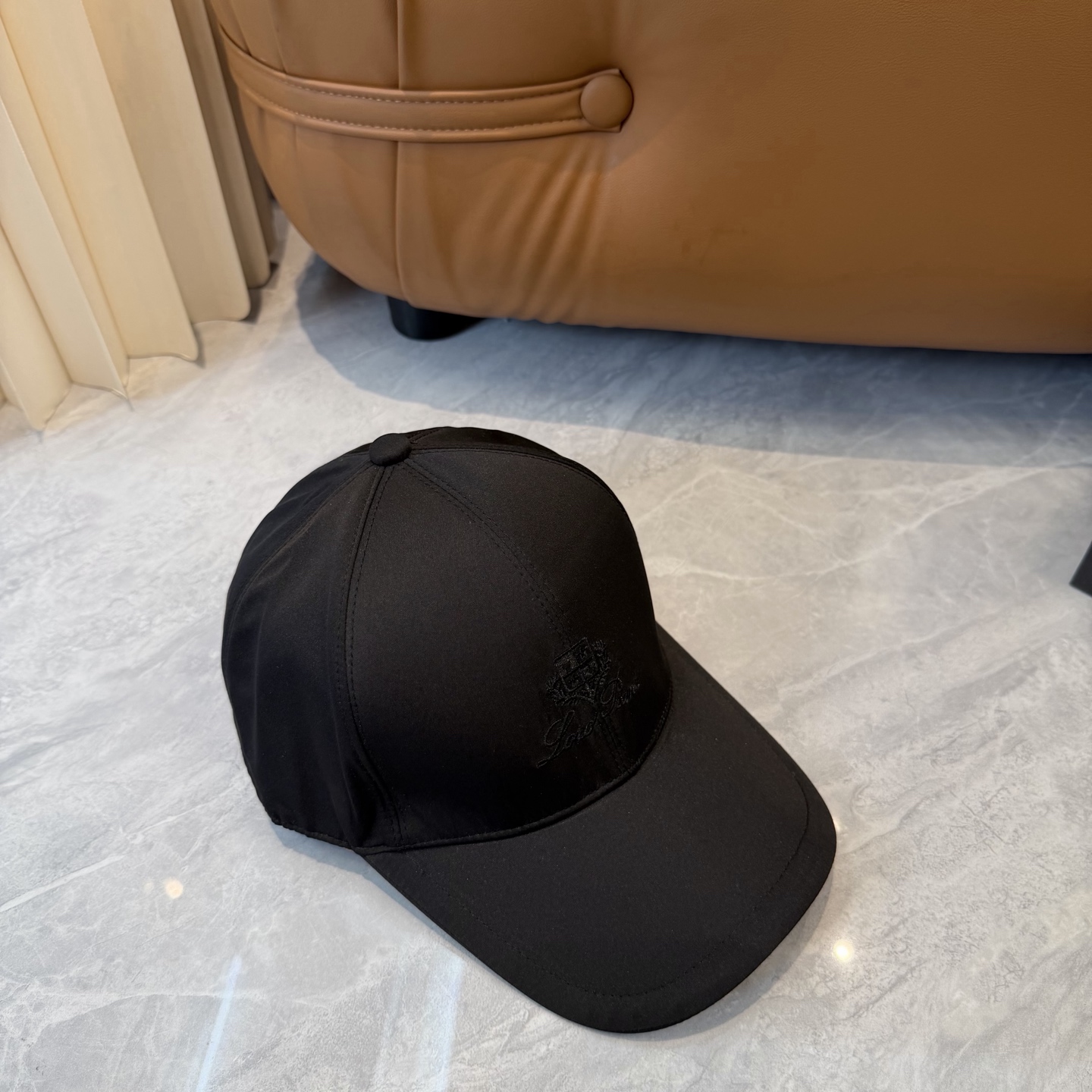 Loro Piana(诺悠翩雅) 专柜新款高版本棒球帽，大牌同步，超好出货！颜色做的太特别了～闭眼入 全