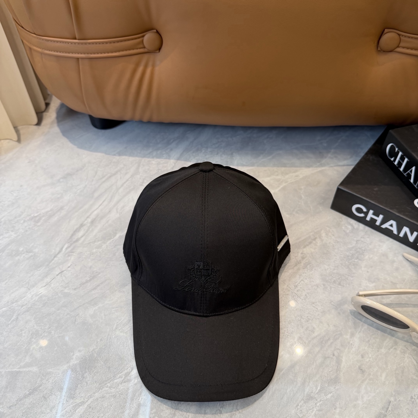 Loro Piana(诺悠翩雅) 专柜新款高版本棒球帽，大牌同步，超好出货！颜色做的太特别了～闭眼入 全