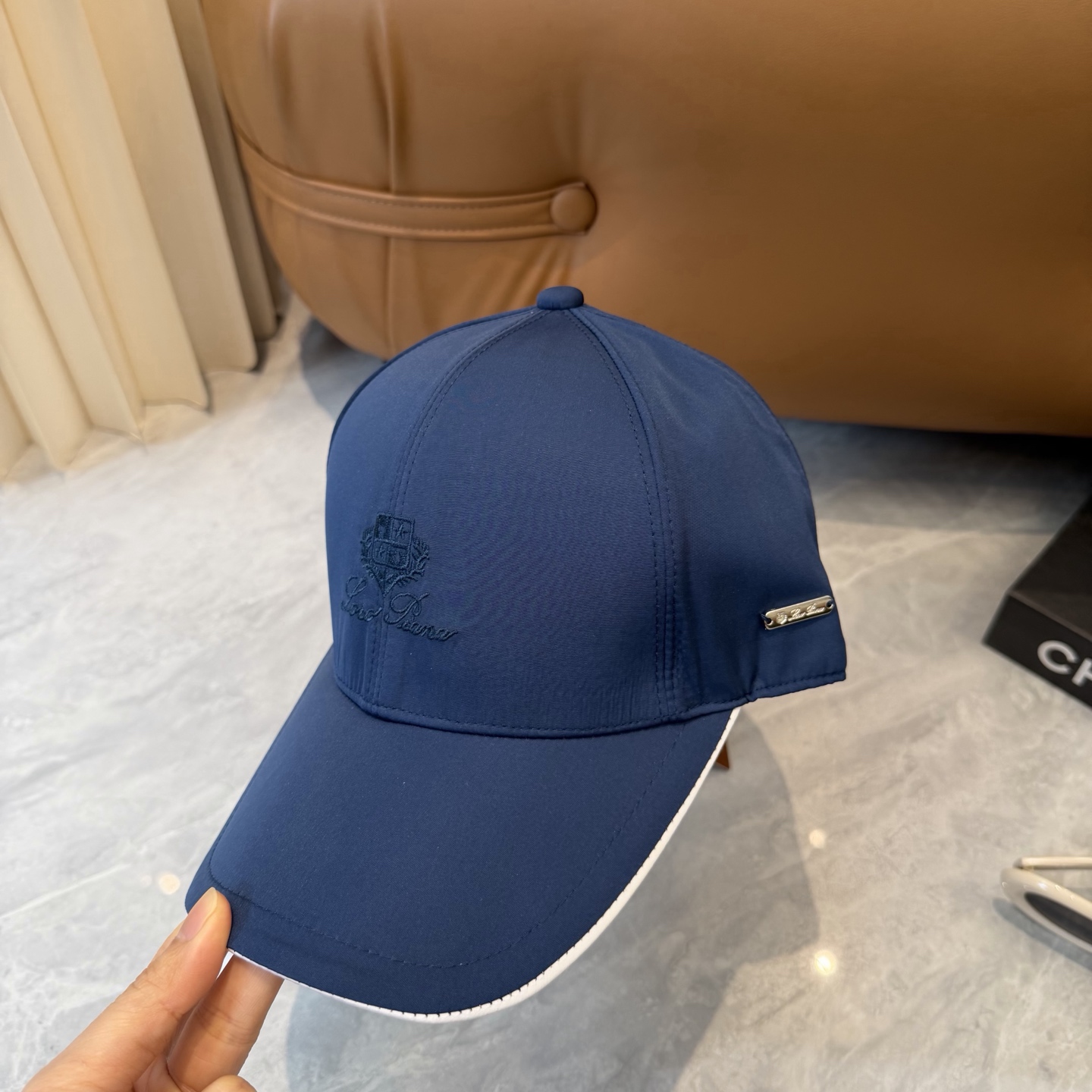 Loro Piana(诺悠翩雅) 专柜新款高版本棒球帽，大牌同步，超好出货！颜色做的太特别了～闭眼入 全