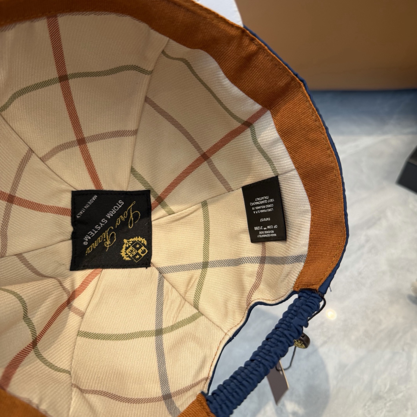 Loro Piana(诺悠翩雅) 专柜新款高版本棒球帽，大牌同步，超好出货！颜色做的太特别了～闭眼入 全