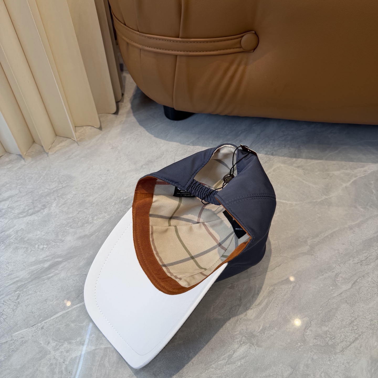 Loro Piana(诺悠翩雅) 专柜新款高版本棒球帽，大牌同步，超好出货！颜色做的太特别了～闭眼入 全