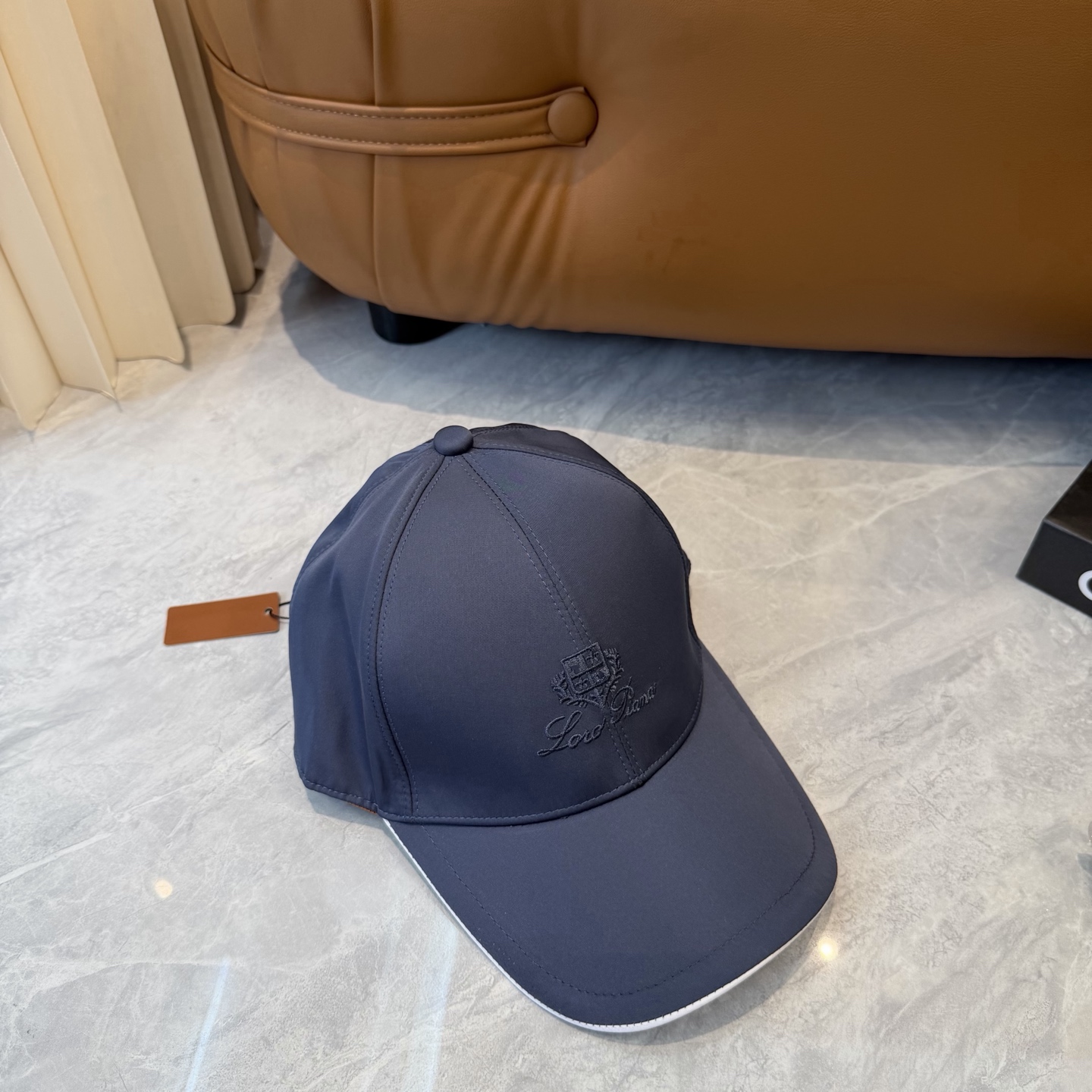 Loro Piana(诺悠翩雅) 专柜新款高版本棒球帽，大牌同步，超好出货！颜色做的太特别了～闭眼入 全