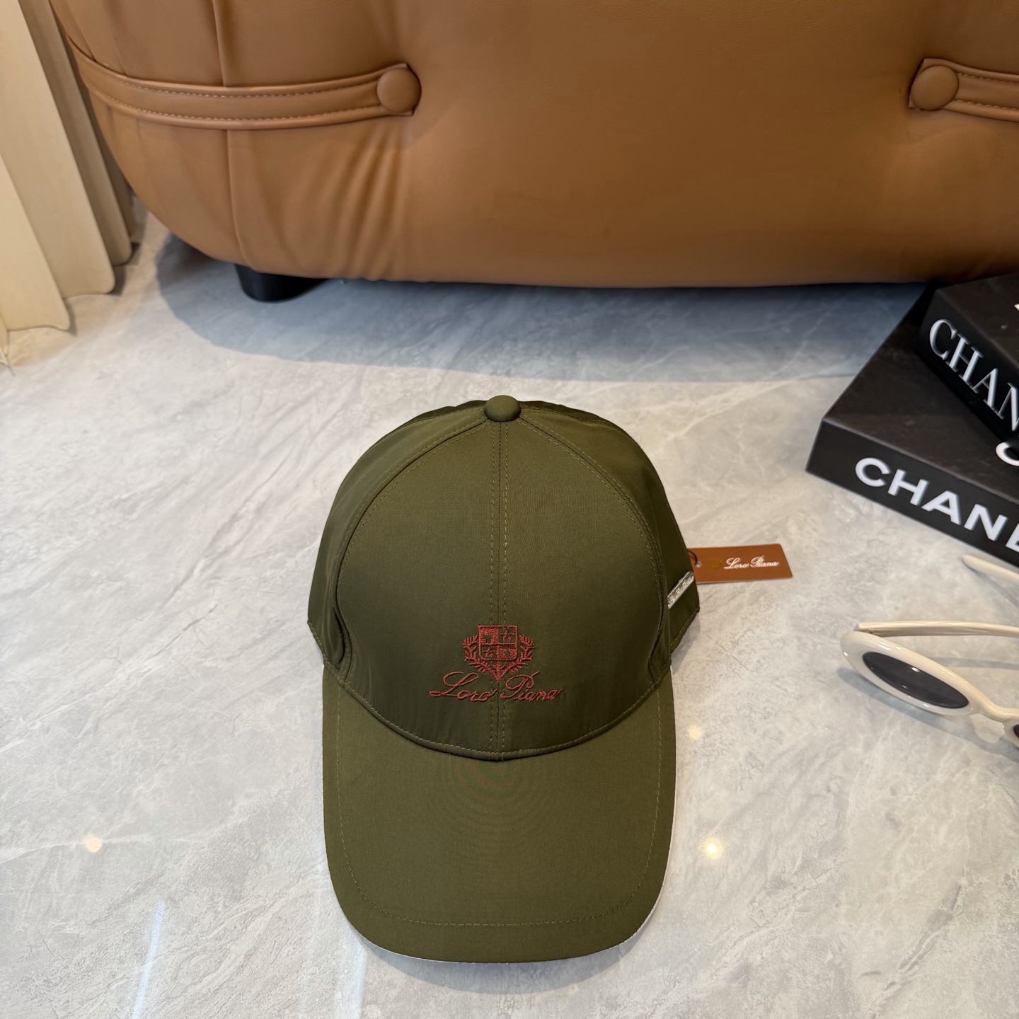 Loro Piana(诺悠翩雅) 专柜新款高版本棒球帽，大牌同步，超好出货！颜色做的太特别了～闭眼入 全