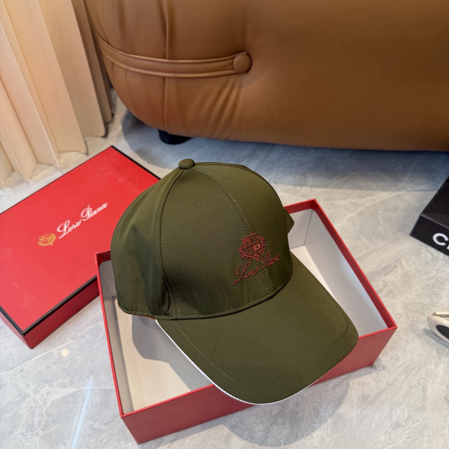 Loro Piana(诺悠翩雅) 专柜新款高版本棒球帽，大牌同步，超好出货！颜色做的太特别了～闭眼入 全
