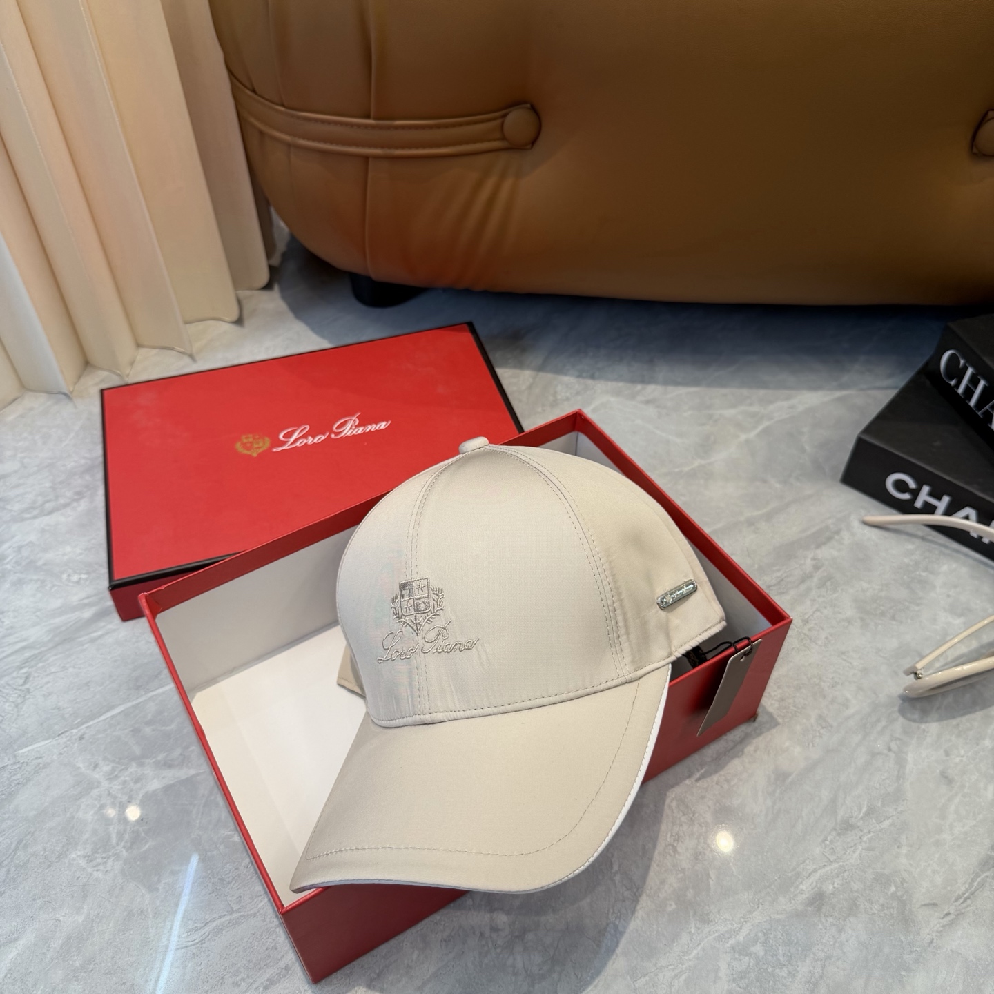 Loro Piana(诺悠翩雅) 专柜新款高版本棒球帽，大牌同步，超好出货！颜色做的太特别了～闭眼入 全
