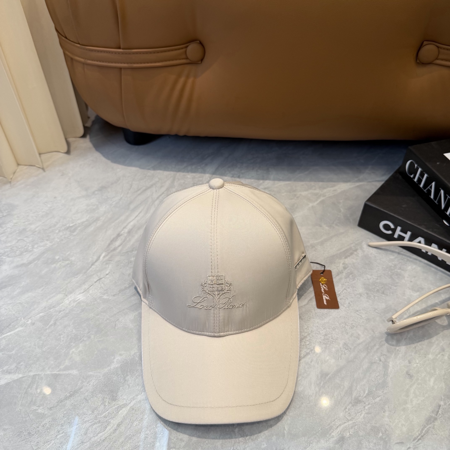 Loro Piana(诺悠翩雅) 专柜新款高版本棒球帽，大牌同步，超好出货！颜色做的太特别了～闭眼入 全