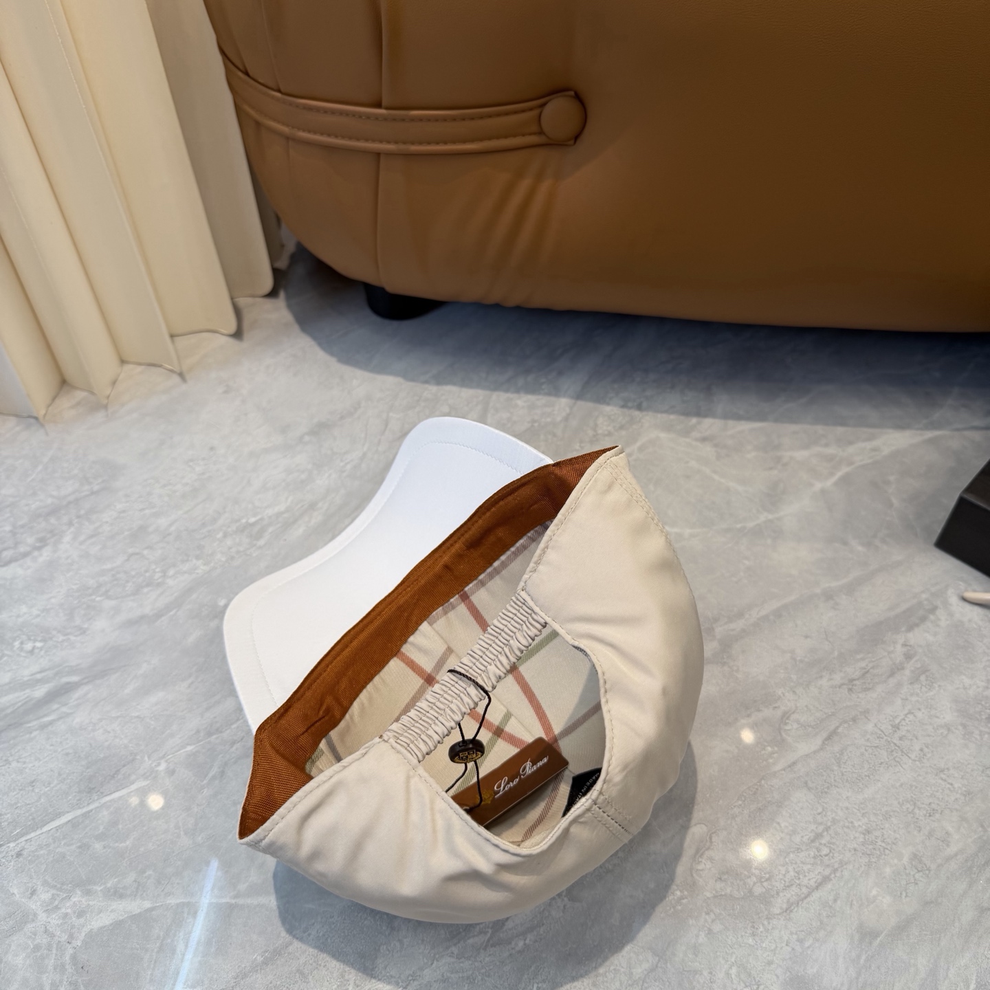 Loro Piana(诺悠翩雅) 专柜新款高版本棒球帽，大牌同步，超好出货！颜色做的太特别了～闭眼入 全