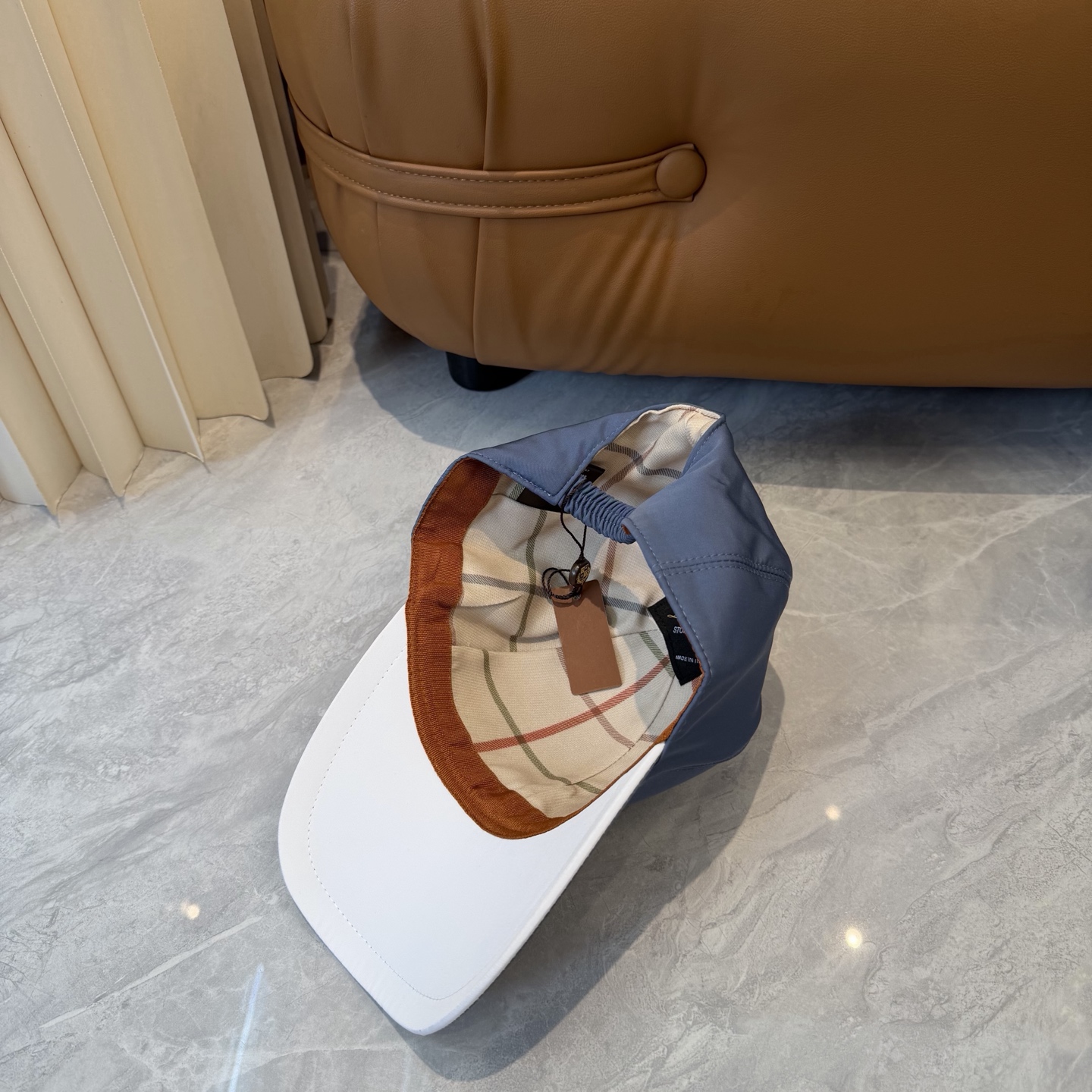 Loro Piana(诺悠翩雅) 专柜新款高版本棒球帽，大牌同步，超好出货！颜色做的太特别了～闭眼入 全