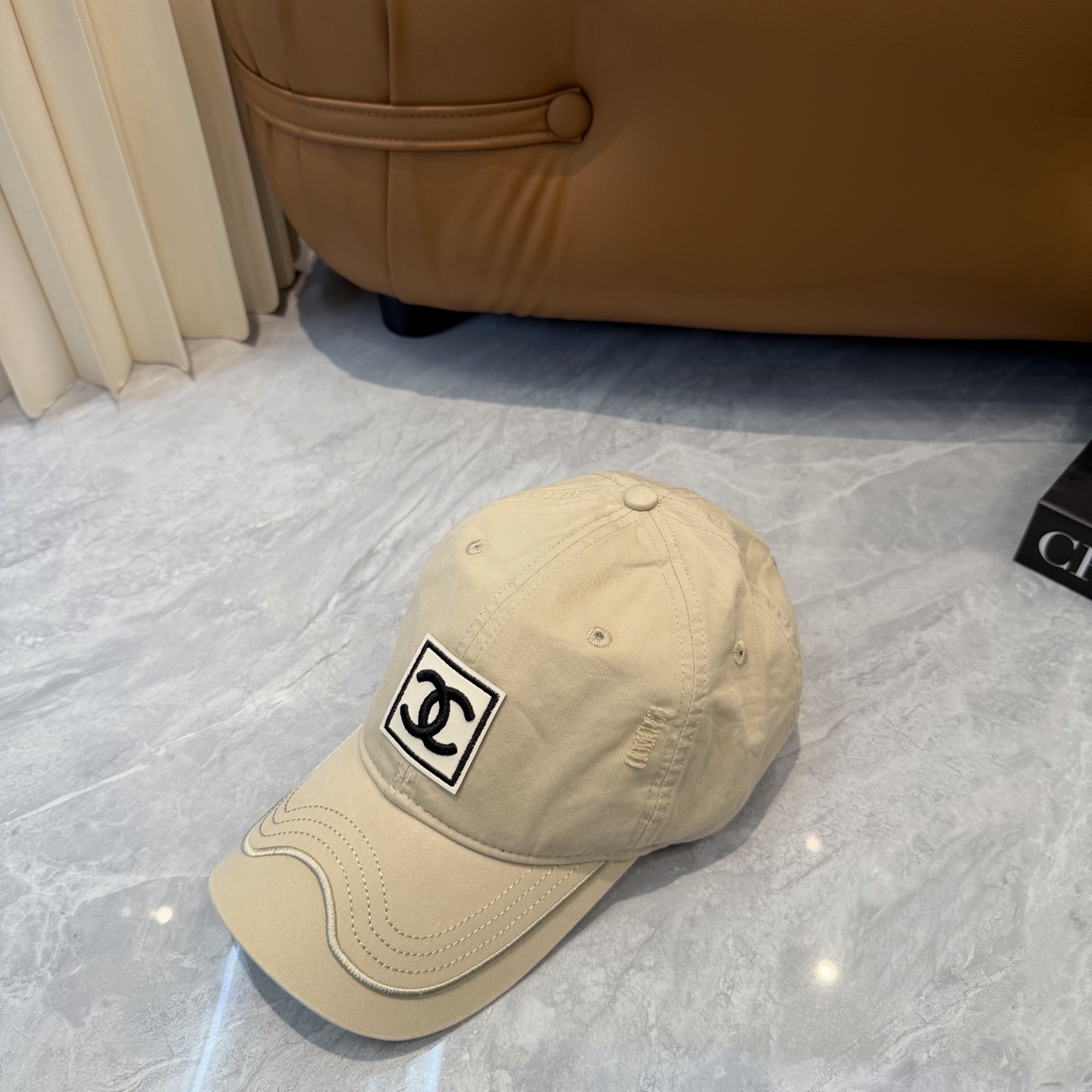 【CHANEL香奈儿】春夏新款简约小香logo棒球帽，新款出货，大牌款超好搭配，赶紧入手！