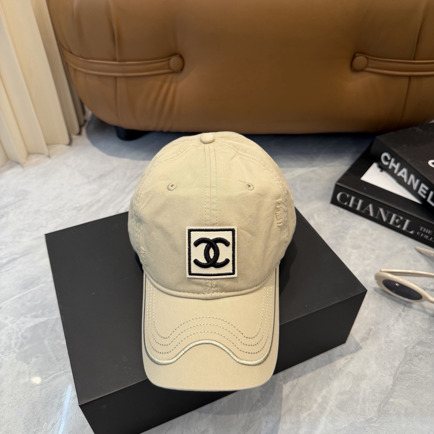 【CHANEL香奈儿】春夏新款简约小香logo棒球帽，新款出货，大牌款超好搭配，赶紧入手！