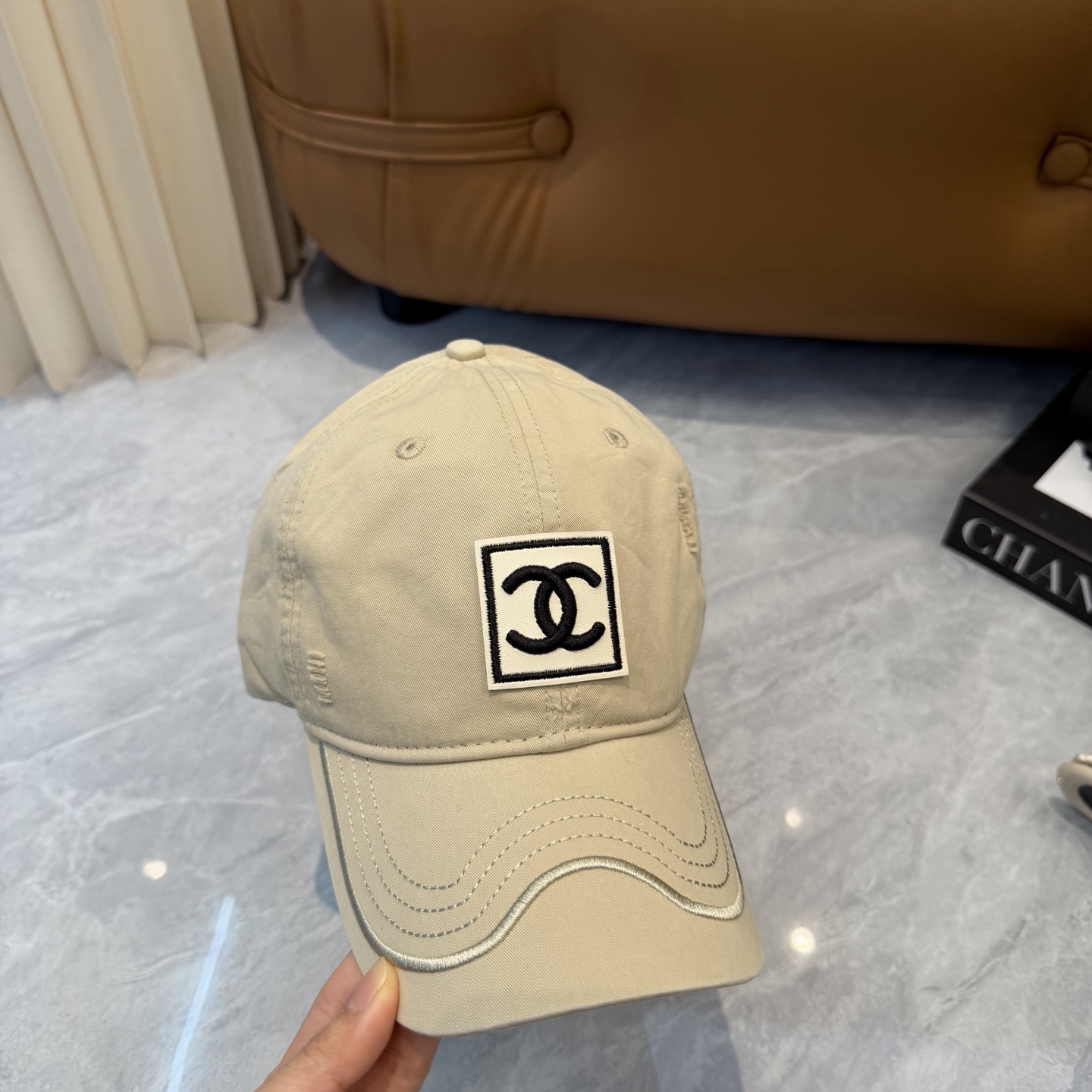 【CHANEL香奈儿】春夏新款简约小香logo棒球帽，新款出货，大牌款超好搭配，赶紧入手！
