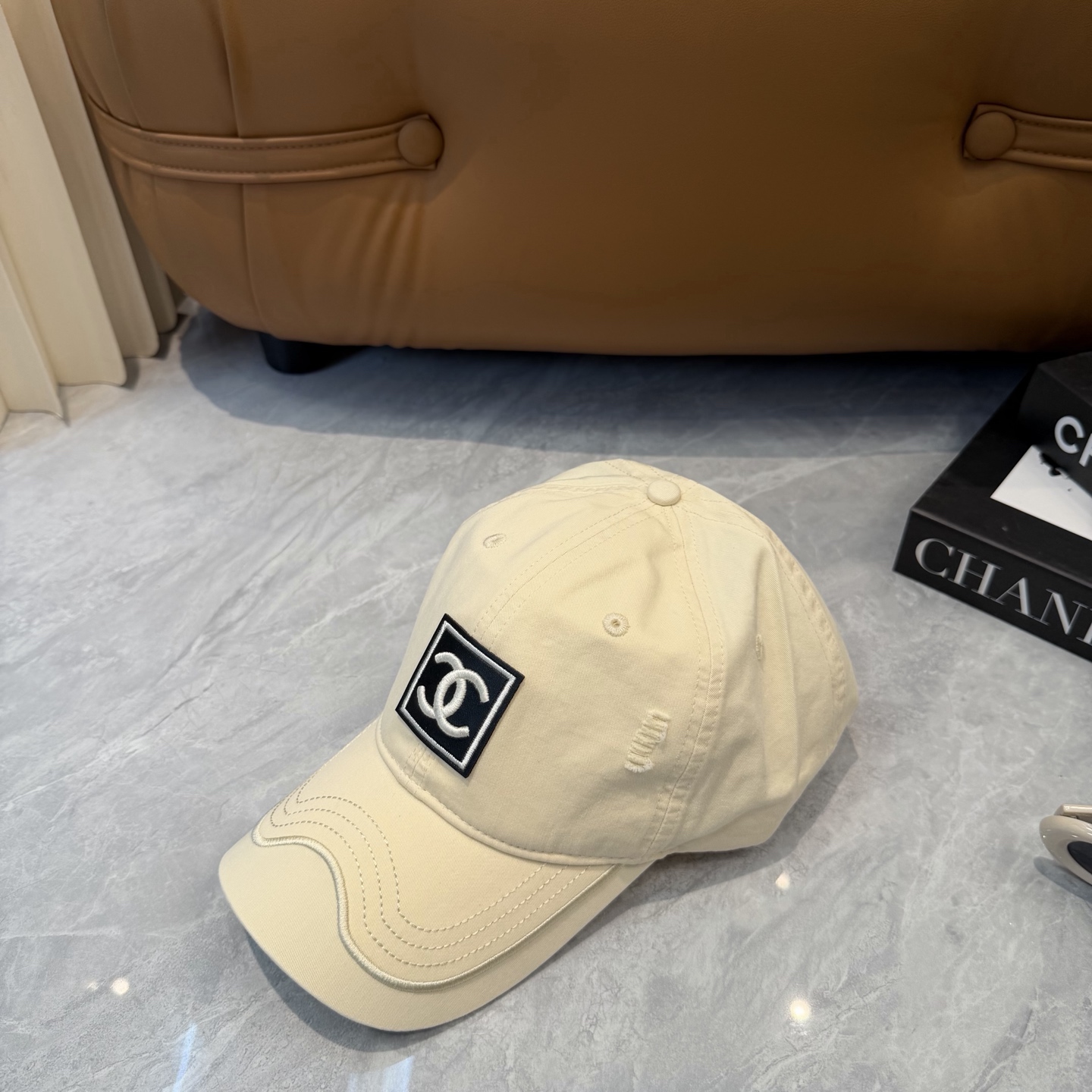 【CHANEL香奈儿】春夏新款简约小香logo棒球帽，新款出货，大牌款超好搭配，赶紧入手！