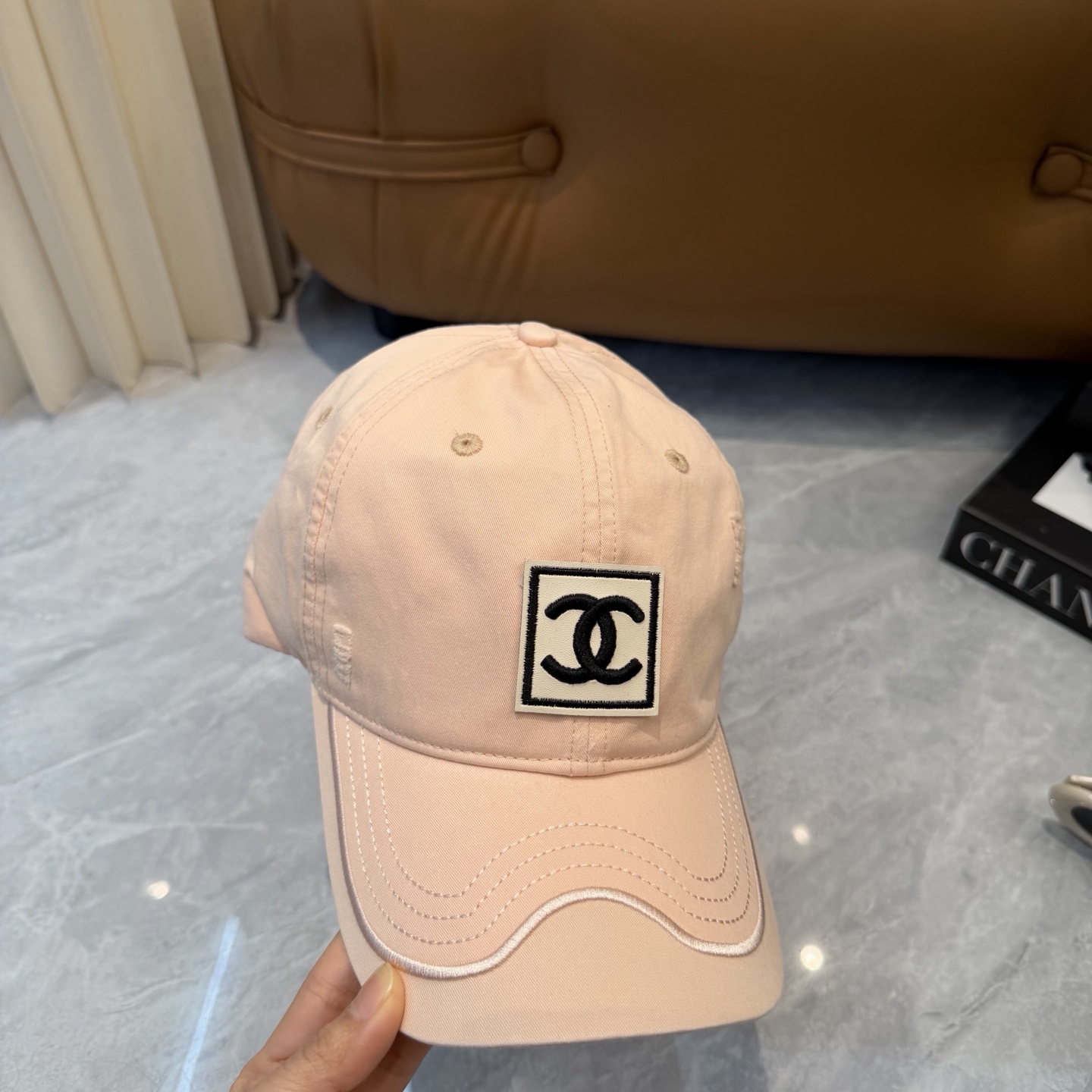 【CHANEL香奈儿】春夏新款简约小香logo棒球帽，新款出货，大牌款超好搭配，赶紧入手！