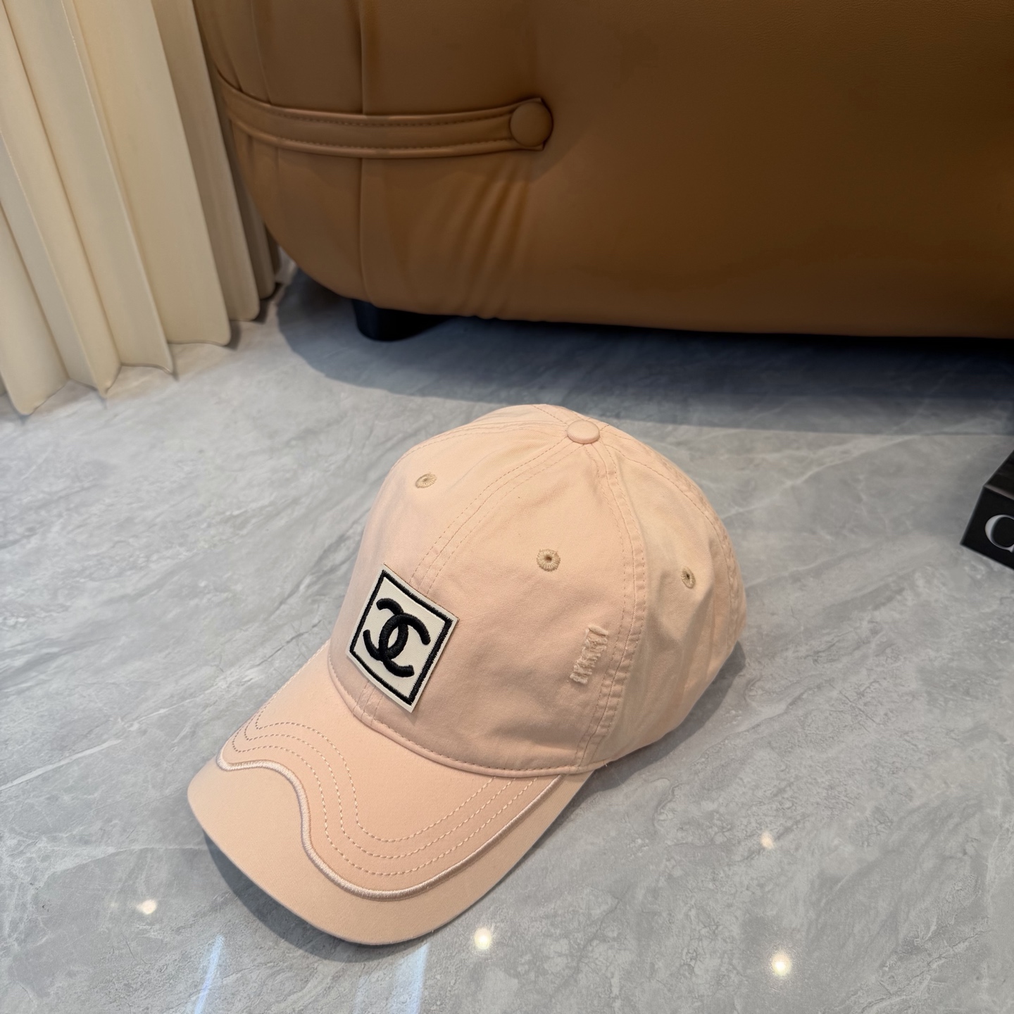 【CHANEL香奈儿】春夏新款简约小香logo棒球帽，新款出货，大牌款超好搭配，赶紧入手！