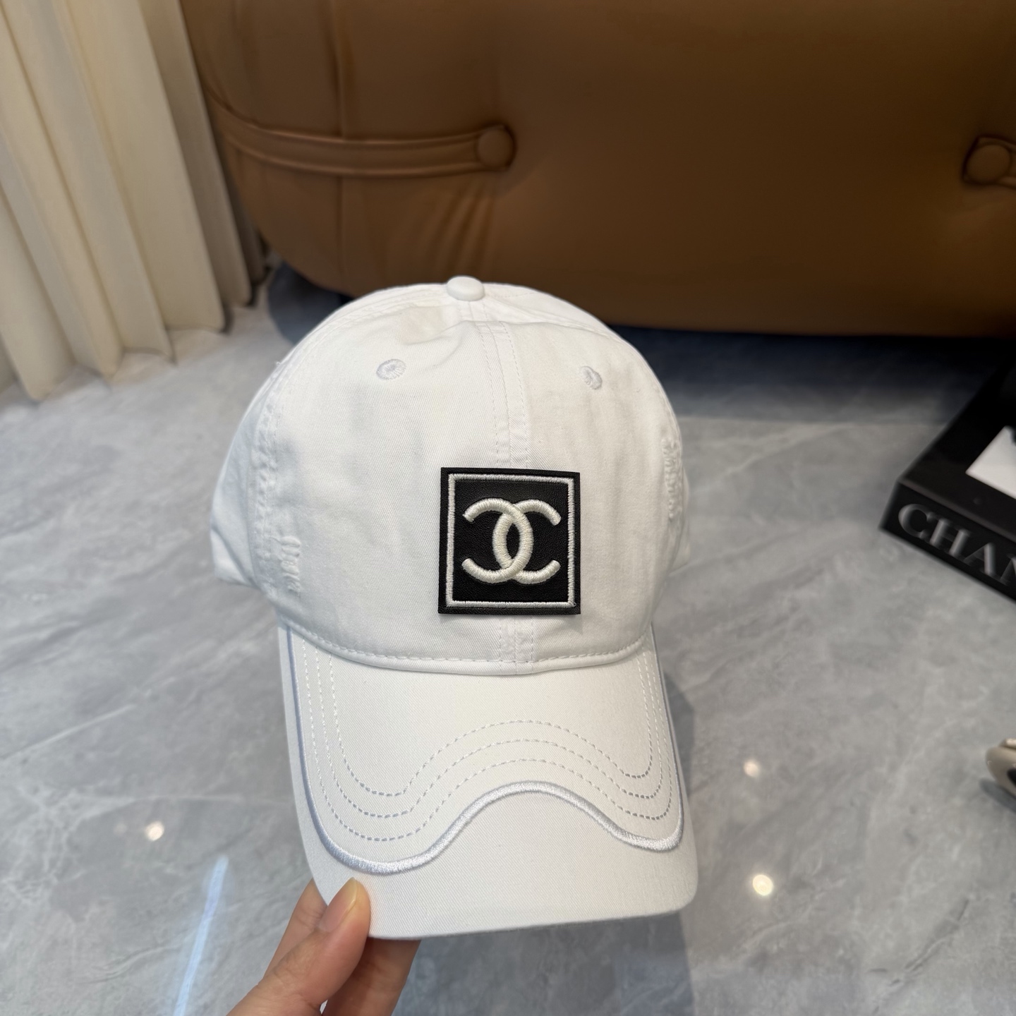 【CHANEL香奈儿】春夏新款简约小香logo棒球帽，新款出货，大牌款超好搭配，赶紧入手！