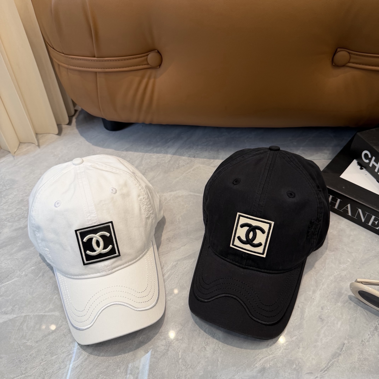 【CHANEL香奈儿】春夏新款简约小香logo棒球帽，新款出货，大牌款超好搭配，赶紧入手！