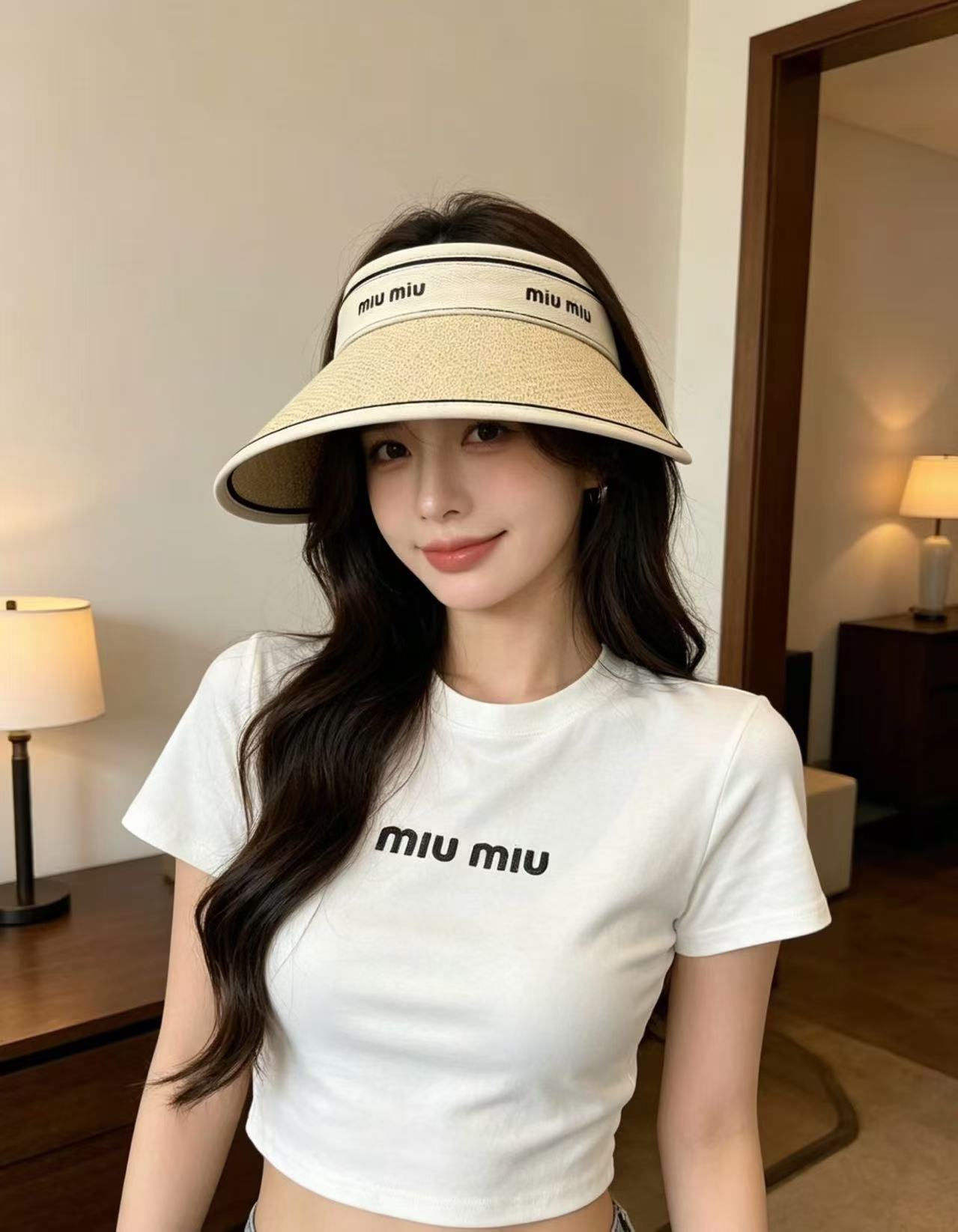 Miu Miu miumiu 缪缪 夏季空顶帽，跑步遮阳防晒两不误，夏季 单品，戴着不闷热，非常有活力的一款，无敌