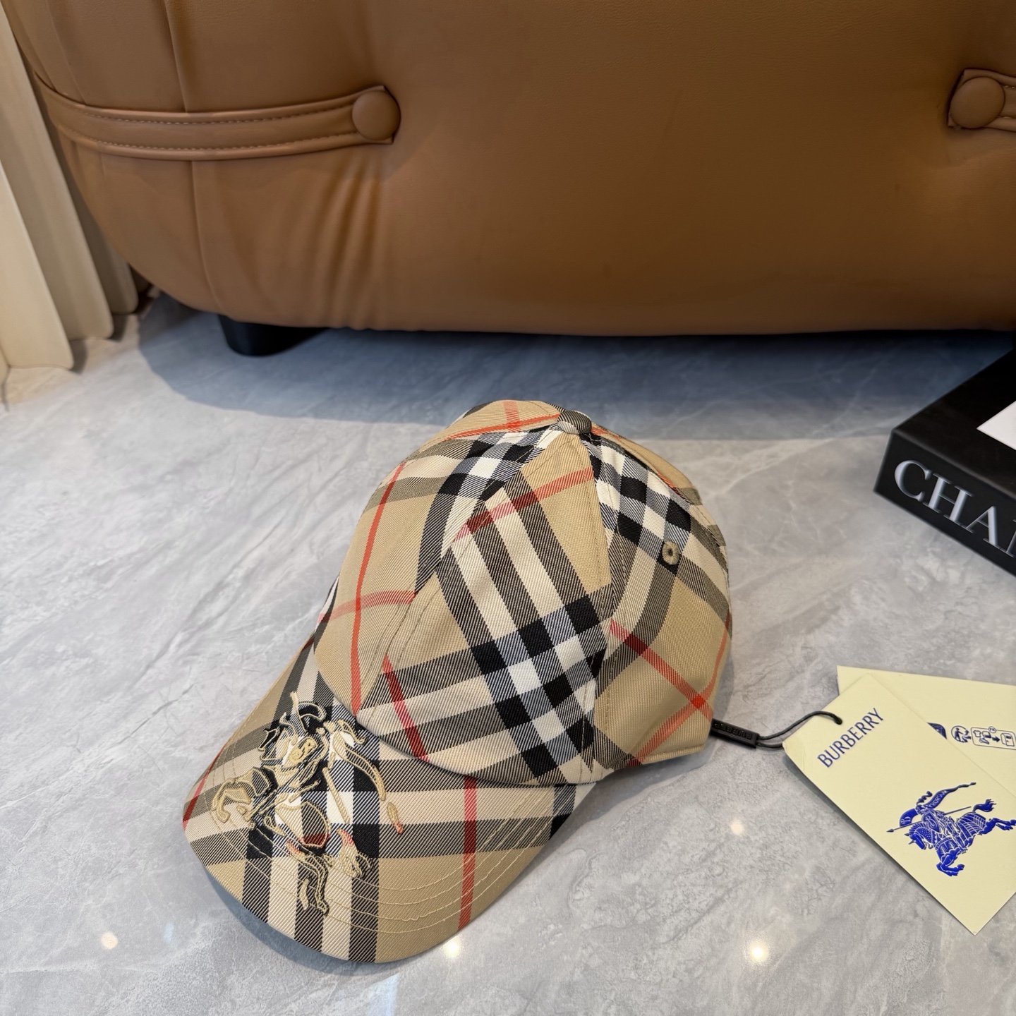 Burberry Burberry（巴宝莉） 棒球帽 款纯棉内里，轻盈透气。完美版型， 品质，独家 摄，男女适用