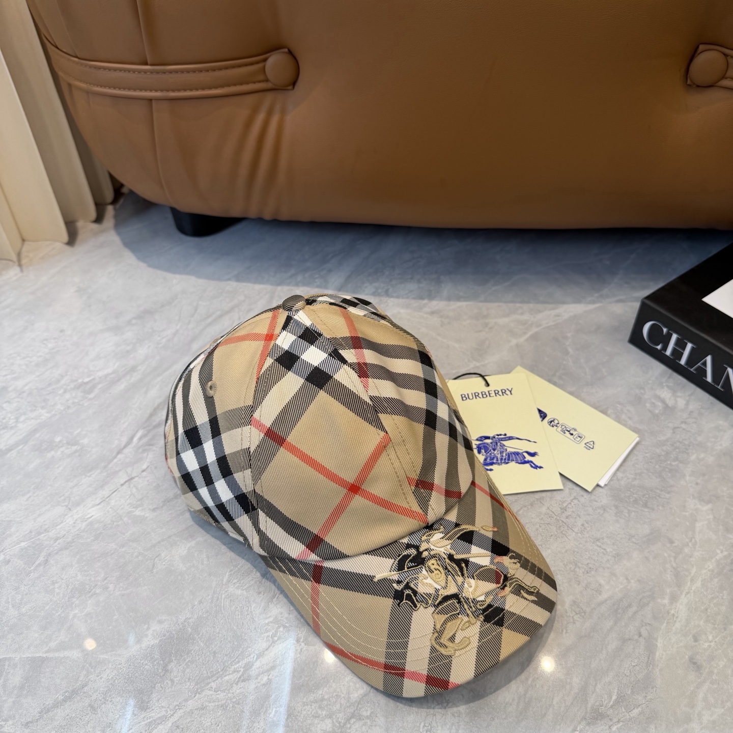 Burberry Burberry（巴宝莉） 棒球帽 款纯棉内里，轻盈透气。完美版型， 品质，独家 摄，男女适用