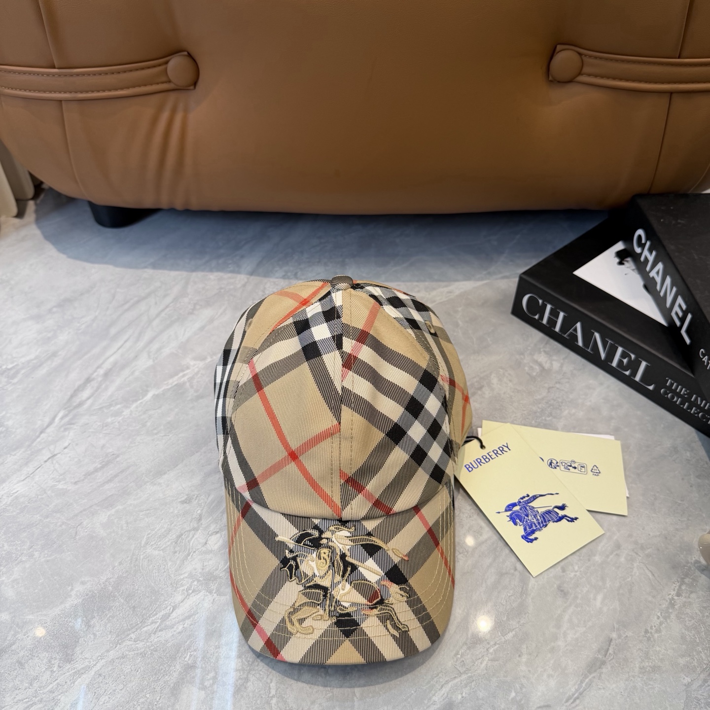Burberry Burberry（巴宝莉） 棒球帽 款纯棉内里，轻盈透气。完美版型， 品质，独家 摄，男女适用