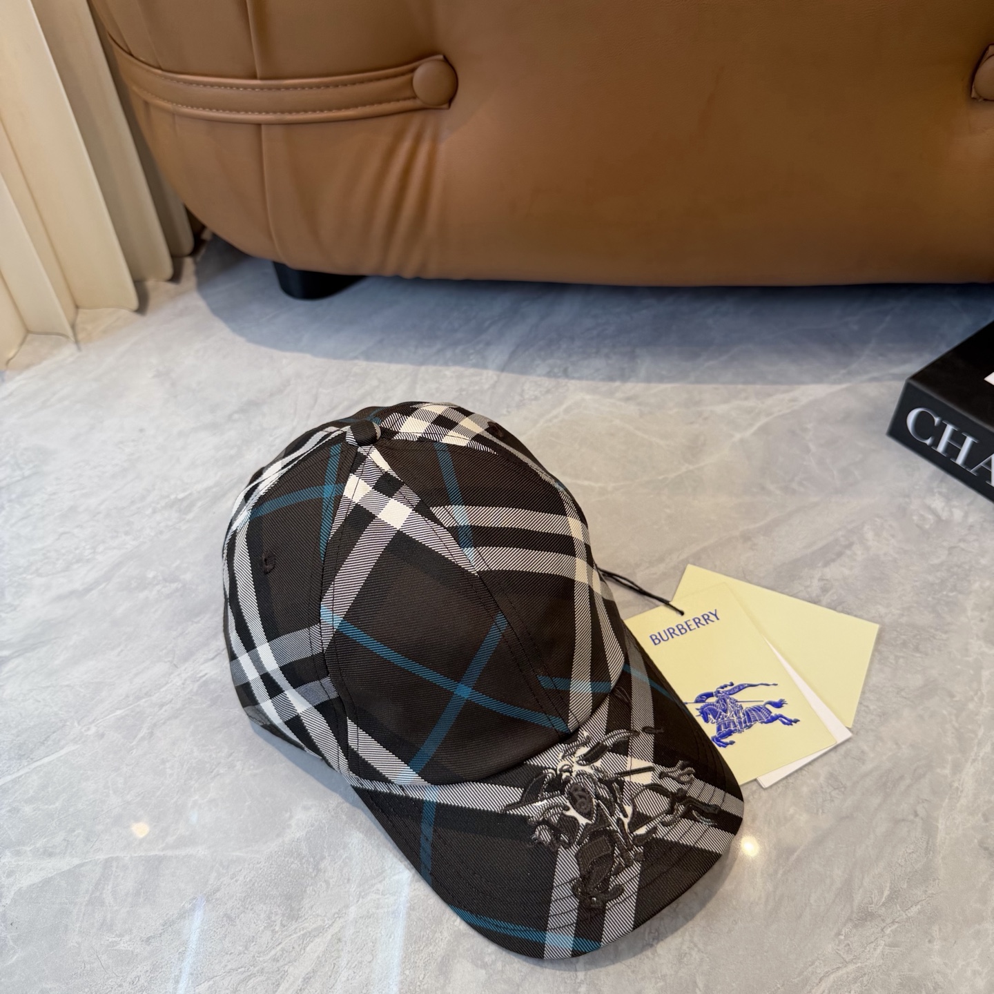Burberry Burberry（巴宝莉） 棒球帽 款纯棉内里，轻盈透气。完美版型， 品质，独家 摄，男女适用