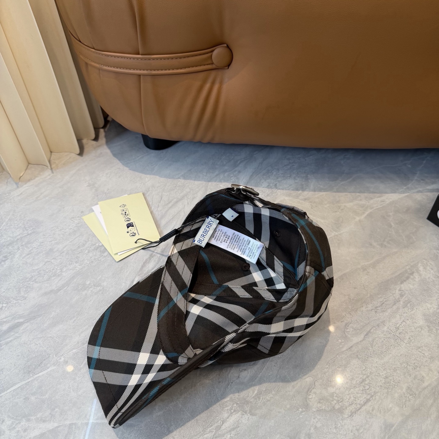Burberry Burberry（巴宝莉） 棒球帽 款纯棉内里，轻盈透气。完美版型， 品质，独家 摄，男女适用