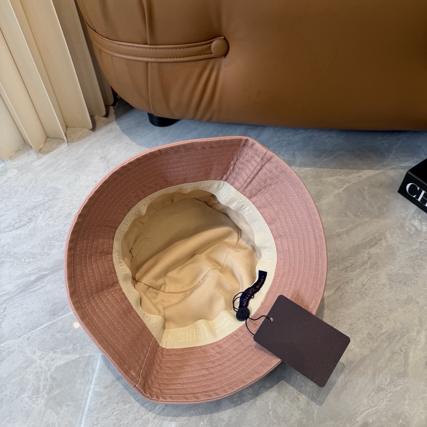 Louis Vuitton LV 路易威登 渔夫帽，刺绣logo