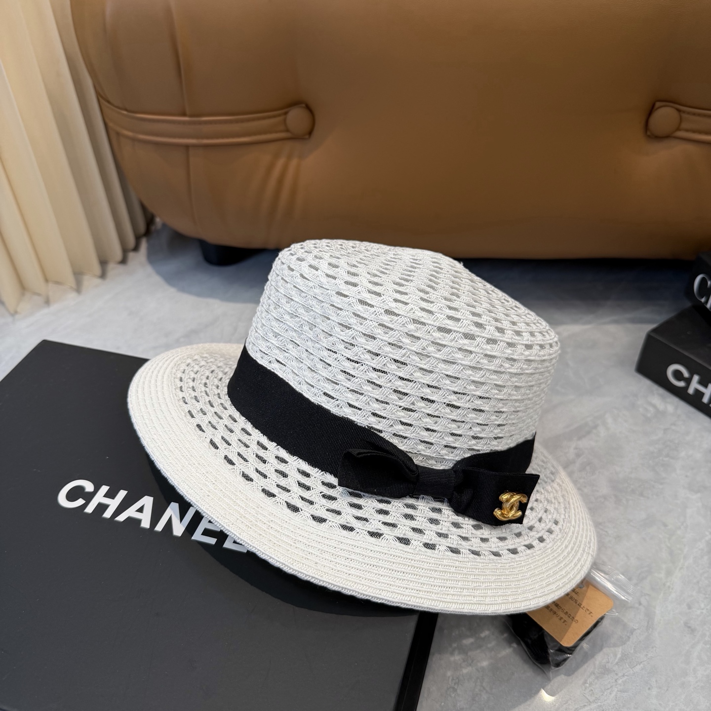 【CHANEL香奈儿】2026新款平顶草帽  夏天海边首选～新款材质编织而成～质感满分💯