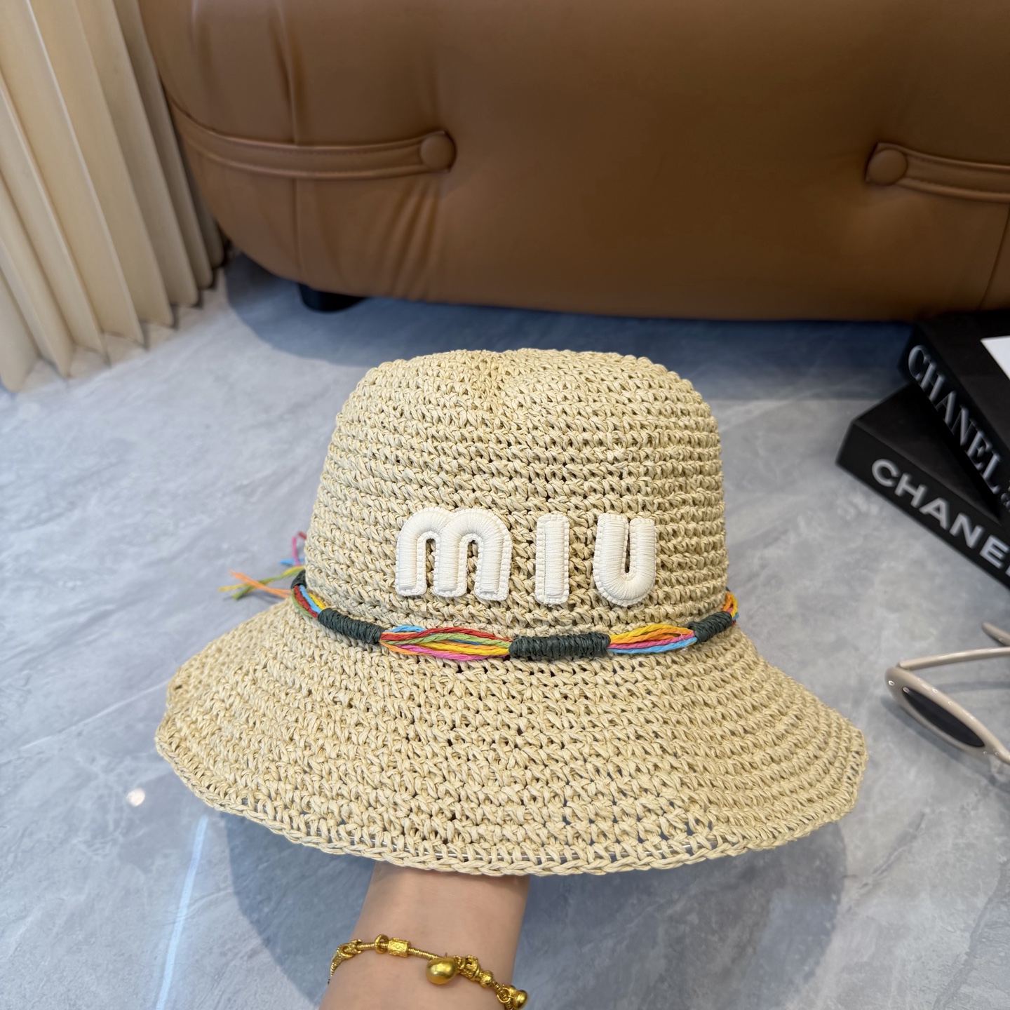 缪缪miumiu新款织带草帽，高级定制，名媛风，细节待上，夏季防晒防紫外线，出行必备，百搭好看👉