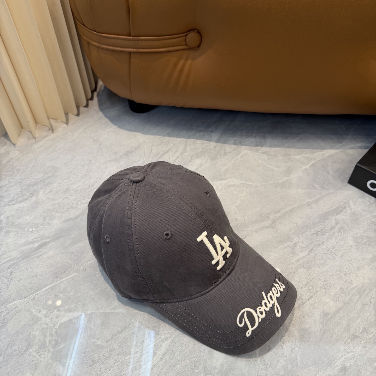 韩国正品MLB棒球帽。NY最新最火的帽子就在这👏👏最新款棒球帽刺绣男女情侣款鸭舌帽❗最新款 ，爆炸款全线