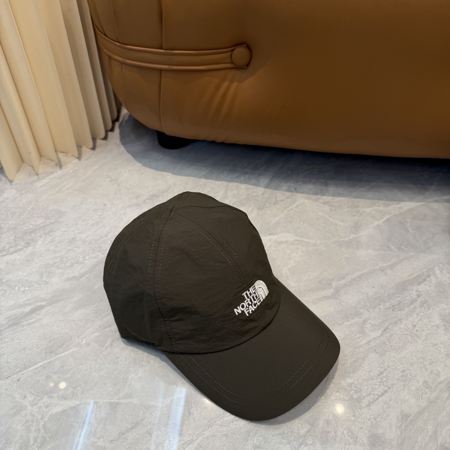 配防尘袋北面♥️棒球帽🧢官网新品棒球帽，原单品质火爆来袭 。🎩 工艺非常精美 高档大气上档次！低调奢华，