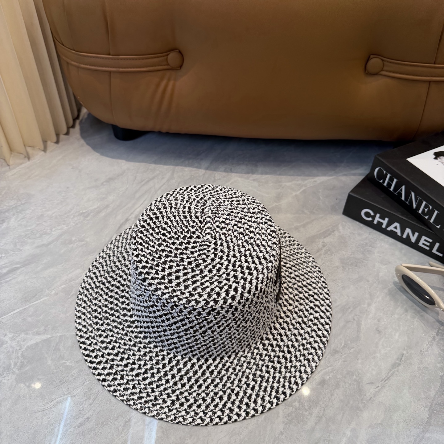 【CHANEL香奈儿】2026新款平顶草帽  夏天海边首选～新款材质编织而成～质感满分💯
