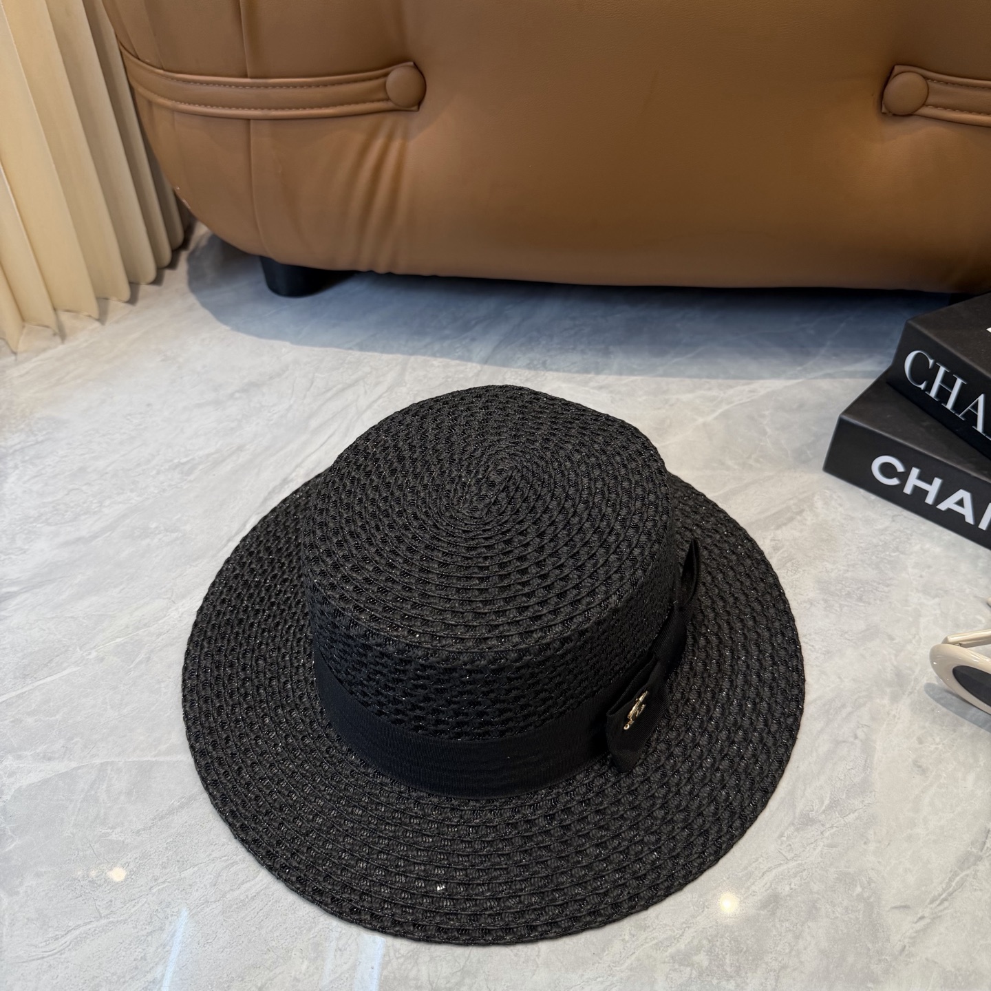 【CHANEL香奈儿】2026新款平顶草帽  夏天海边首选～新款材质编织而成～质感满分💯