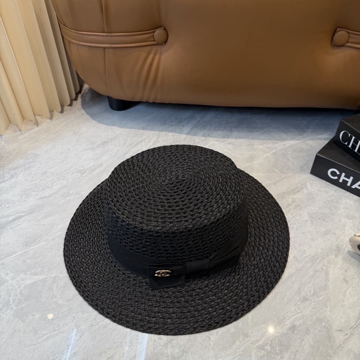 【CHANEL香奈儿】2026新款平顶草帽  夏天海边首选～新款材质编织而成～质感满分💯