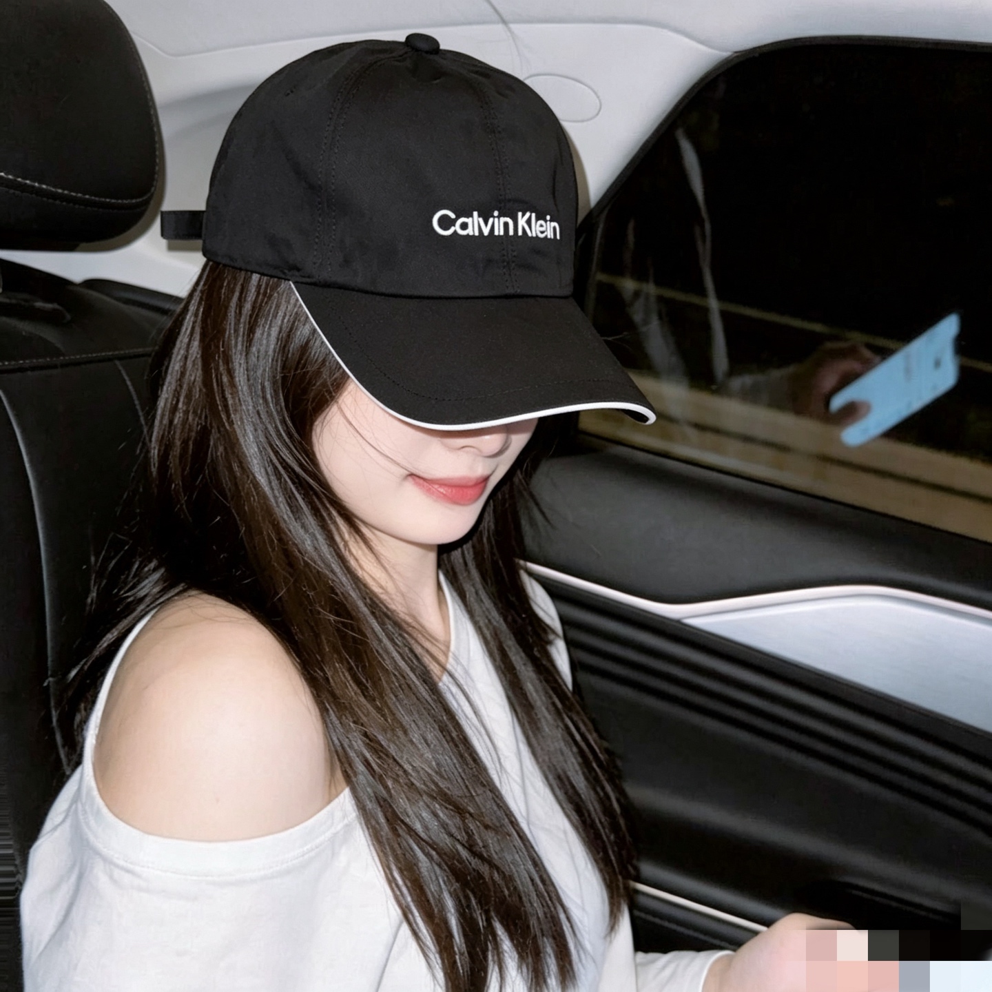 NO:825289,Original authentic ck baseball cap!  Absolutely original!  The quality and details are superb!  A rare good product!  I won’t introduce much about the brand. Needless to say, this trendy brand has actually spread its influence to all over the world. It is followed by Europe and Asia. It is a must-have for many celebrities. It is casual and versatile!  The latest model has lived up to expectations and made the magic it should have. I said that I have kept it myself. It has three-dimensional precision embroidery. I recommend a simple and elegant one. It is very low-key and has a western style and strong quality. The three-dimensional embroidery makes the hat more textured. The brand is attentive and feels delicate and smooth. It is a good thing to pick up. The three-dimensional embroidered letters are super exquisite and super versatile. You can buy a few more. It is a must-have. If you have bought hats from our brand, you all know its quality, so hurry up and buy it!  hats straw hat bucket hat baseball cap, hat, espadrilles, hats19860909原单正品ck棒球帽！ 绝对原单！品质细节都超好！不可多得的好货！ 关于品牌就不多介绍了 这个潮牌不用多说,其实上影响力已蔓延到世界各地,欧洲亚洲都在追随,众多明星的必备品,休闲又百搭！最新款,不负众望,做出了它该有的魔力本人表示已自留,立体精工刺绣,推荐款简单大气的一款,很低调,同时又洋气质量强大 立体刺绣,使得帽子更有质感,品牌的用心了,手感细腻顺滑,拿起来就是好东西,立体刺绣的字母超级精致,超级百搭的,可以多入手几个,必入款哦～买过咱家这个牌子的帽子,都知道其品质,赶紧入手吧！帽子草帽渔夫帽棒球帽,帽子,espadrilles,hats,hat