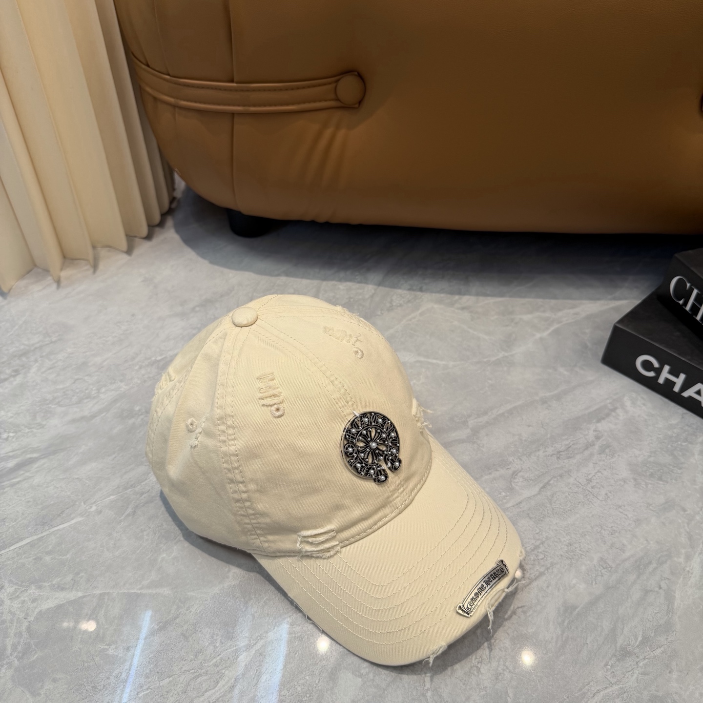 克罗心 🆕🆕新款棒球帽，个性时尚经典十字架标志，休闲带点酷酷的感觉，中性款男女同款！超好搭！头围:56-