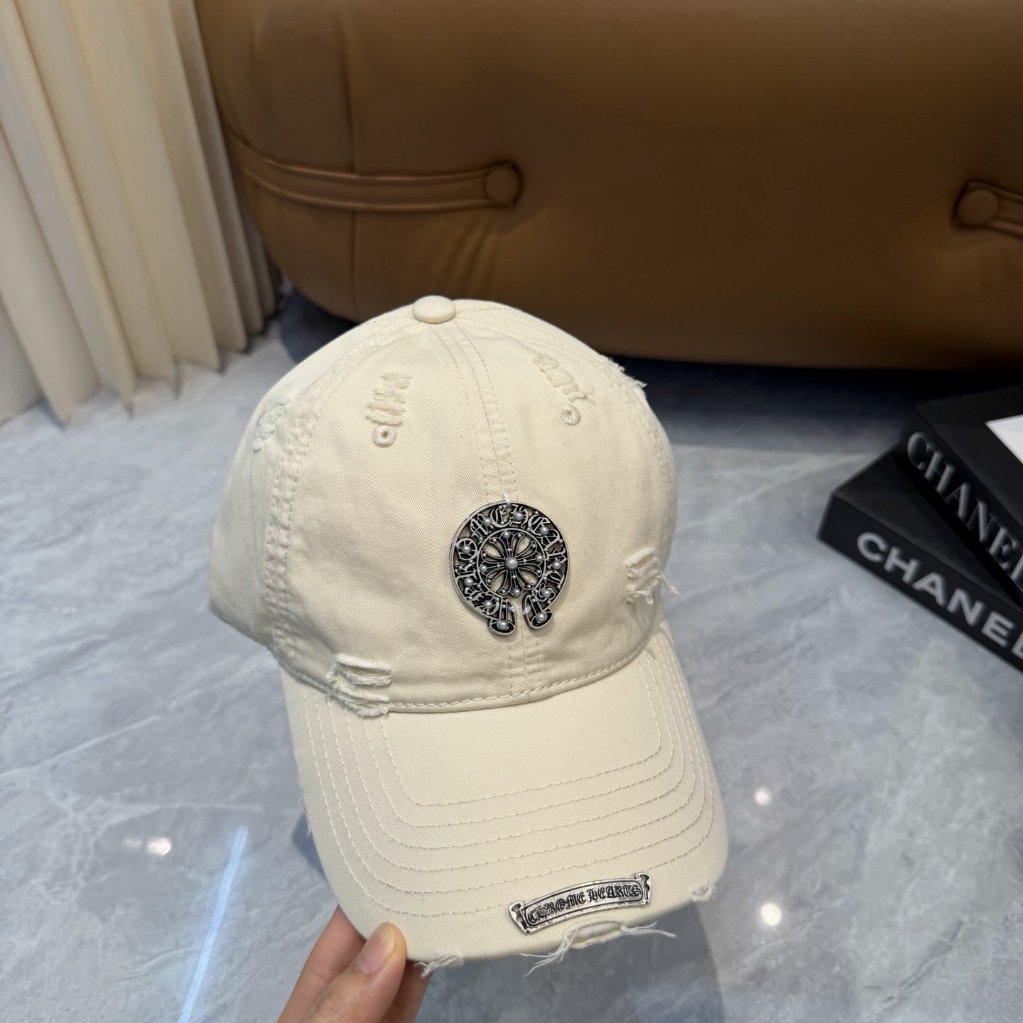 克罗心 🆕🆕新款棒球帽，个性时尚经典十字架标志，休闲带点酷酷的感觉，中性款男女同款！超好搭！头围:56-