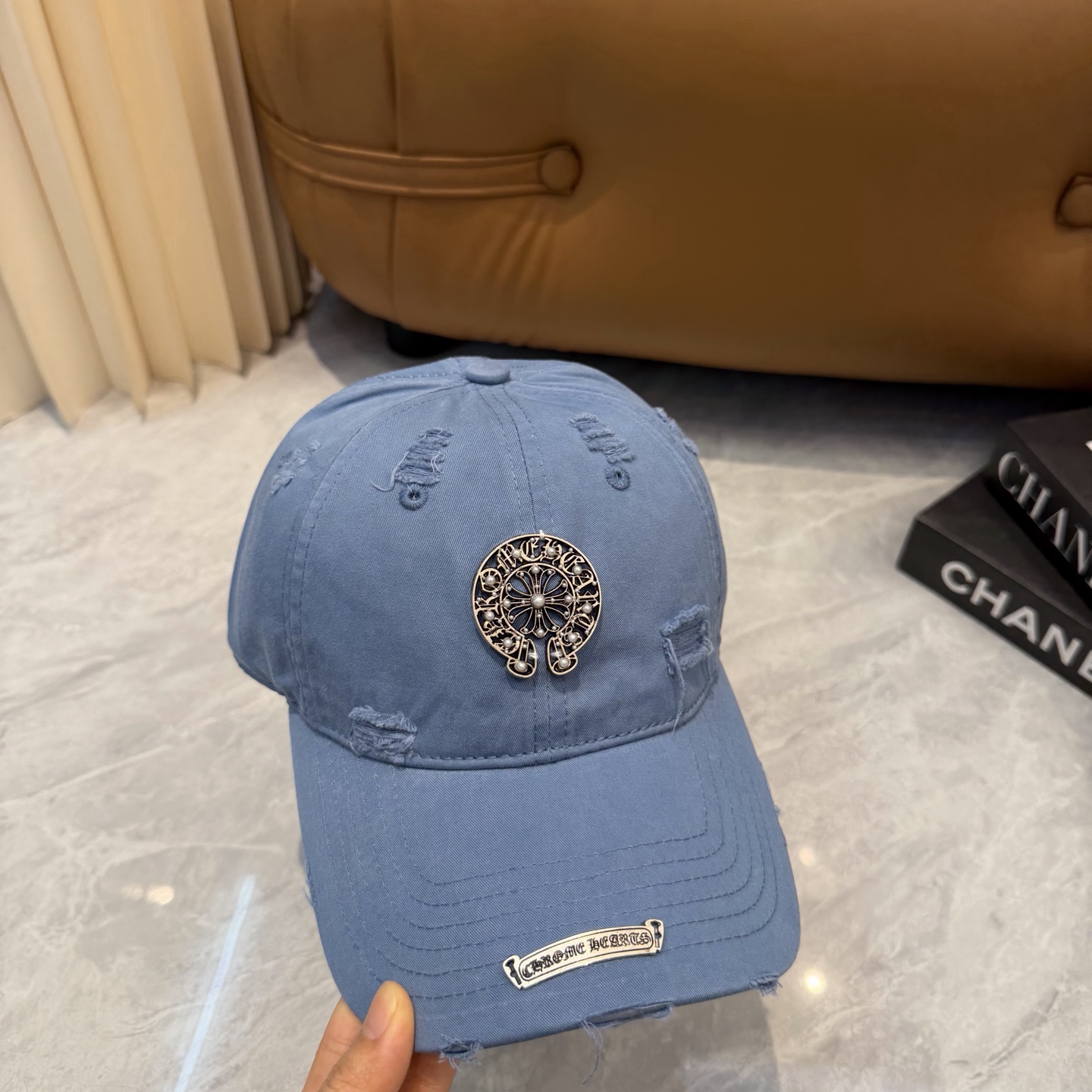 克罗心 🆕🆕新款棒球帽，个性时尚经典十字架标志，休闲带点酷酷的感觉，中性款男女同款！超好搭！头围:56-