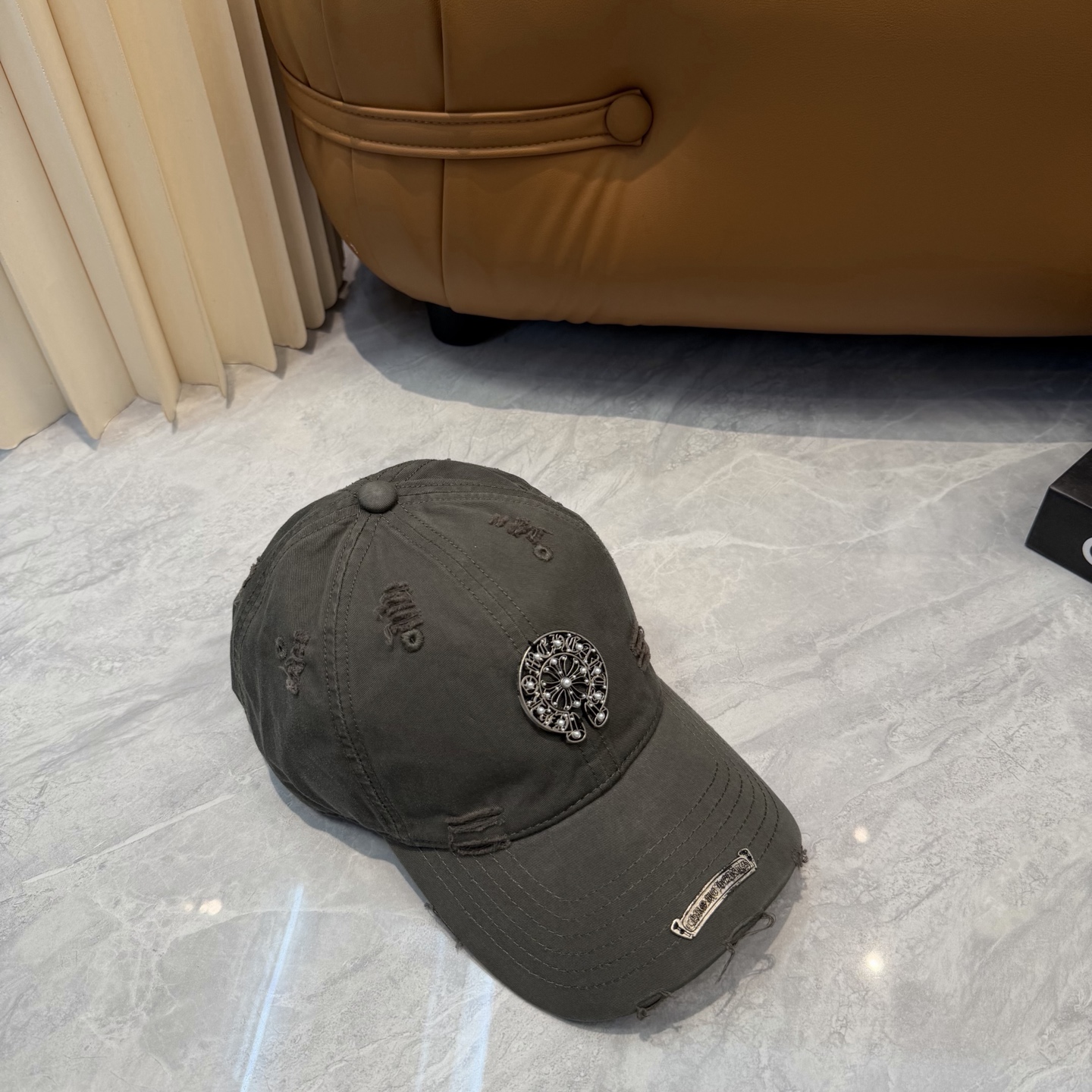 克罗心 🆕🆕新款棒球帽，个性时尚经典十字架标志，休闲带点酷酷的感觉，中性款男女同款！超好搭！头围:56-